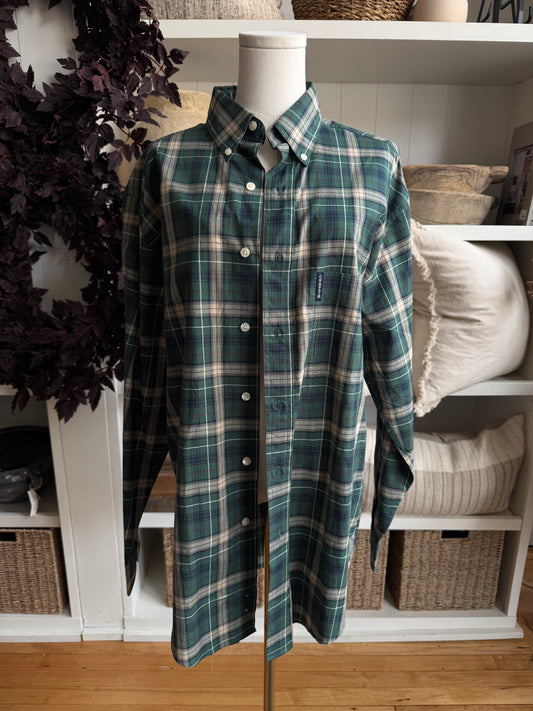 90s Chaps Ralph Lauren plaid button down. Fits S-L