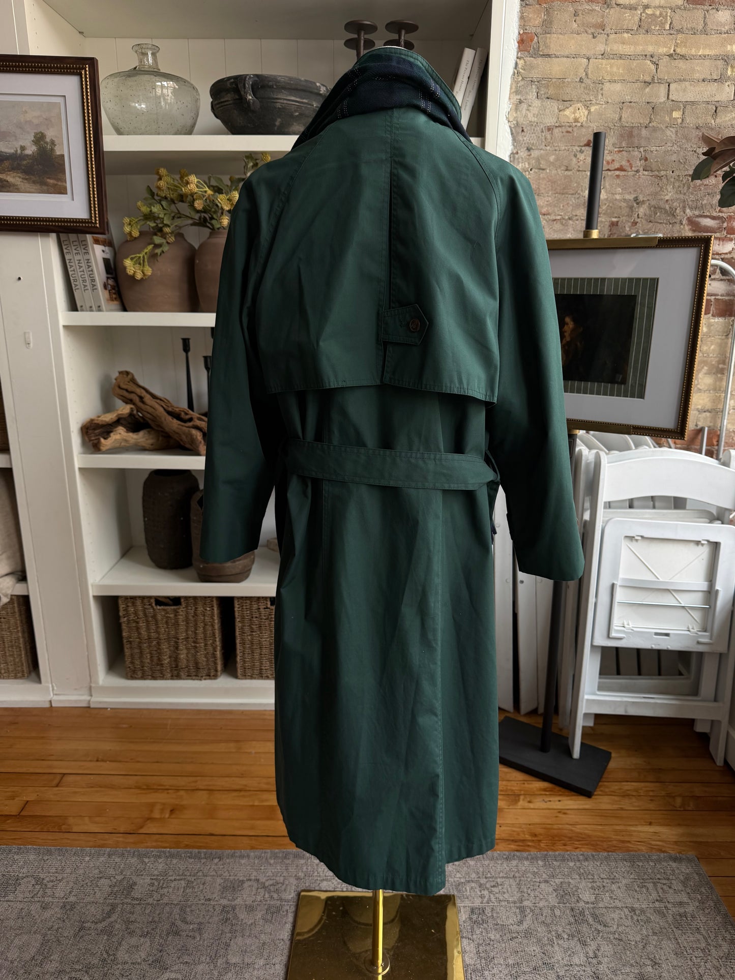 80s Saxton Hall green trench with zip out lining. Includes matching scarf. Made in Korea