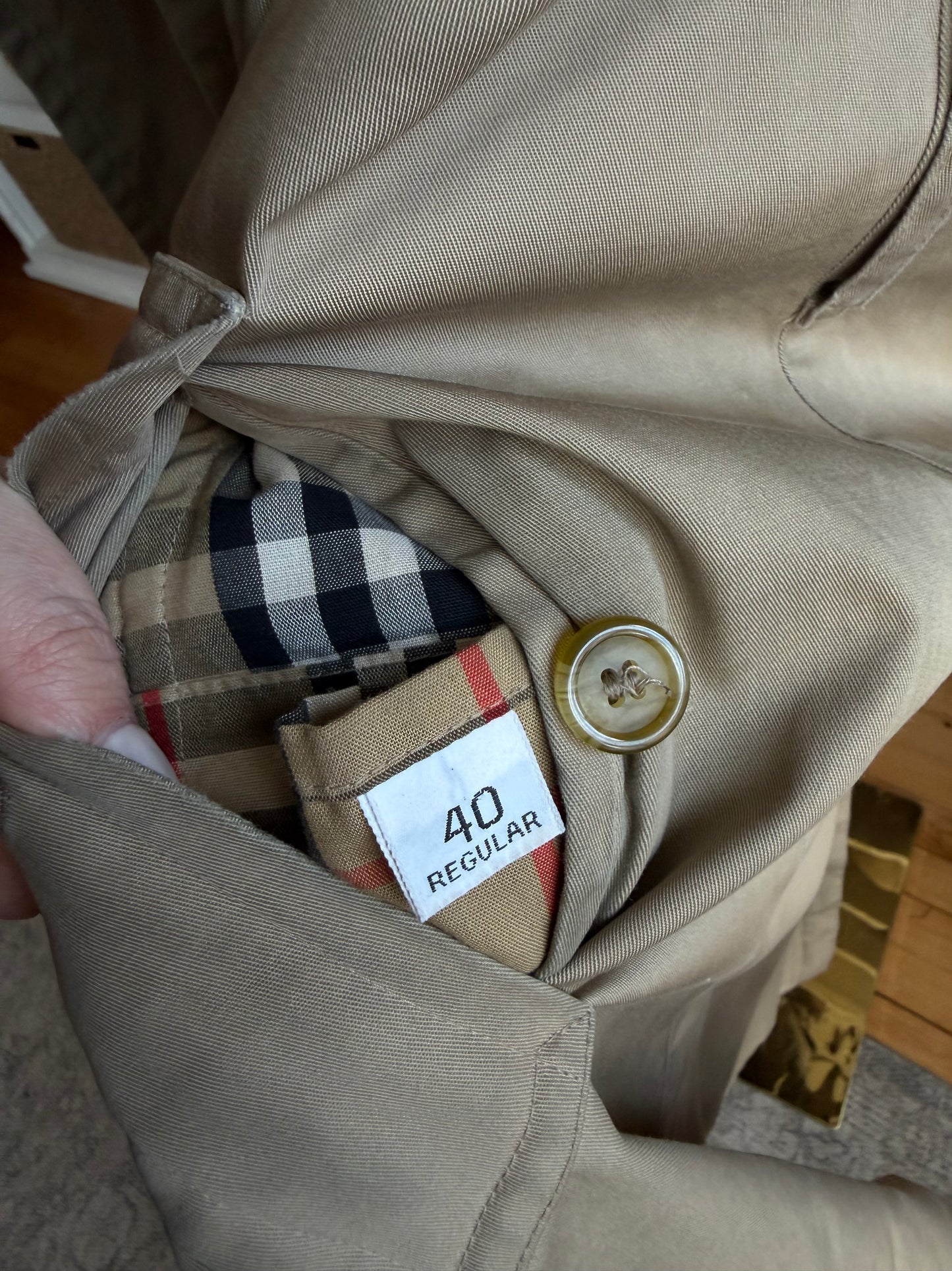 Vintage Burberry khaki trench with zip out wool liner. Fits M-XL