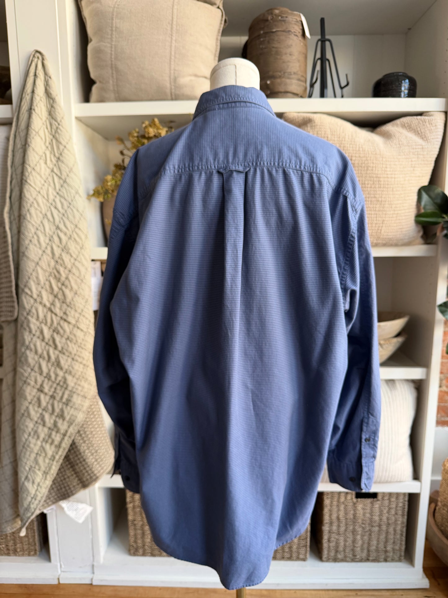 90s Nordstrom button cotton button down. Made in Hong Kong
