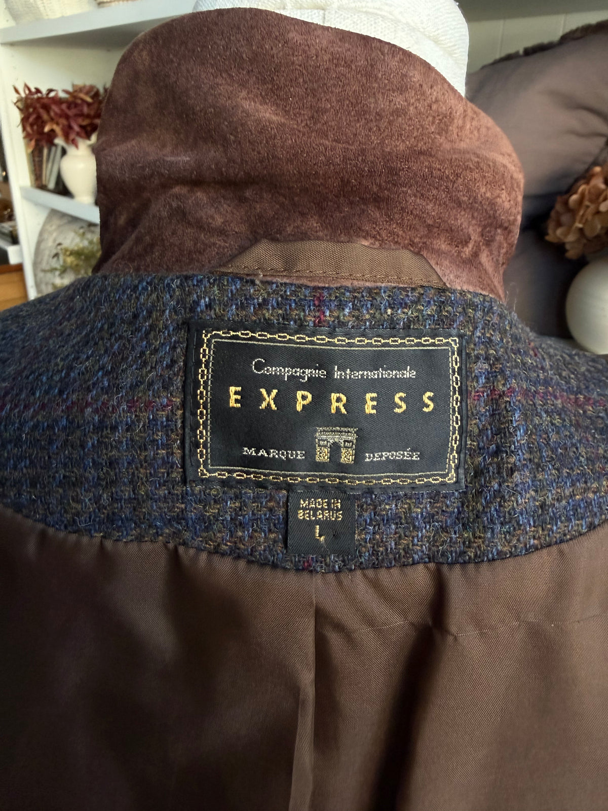 90s Express tweed blazer with leather collar. Fits S-L
