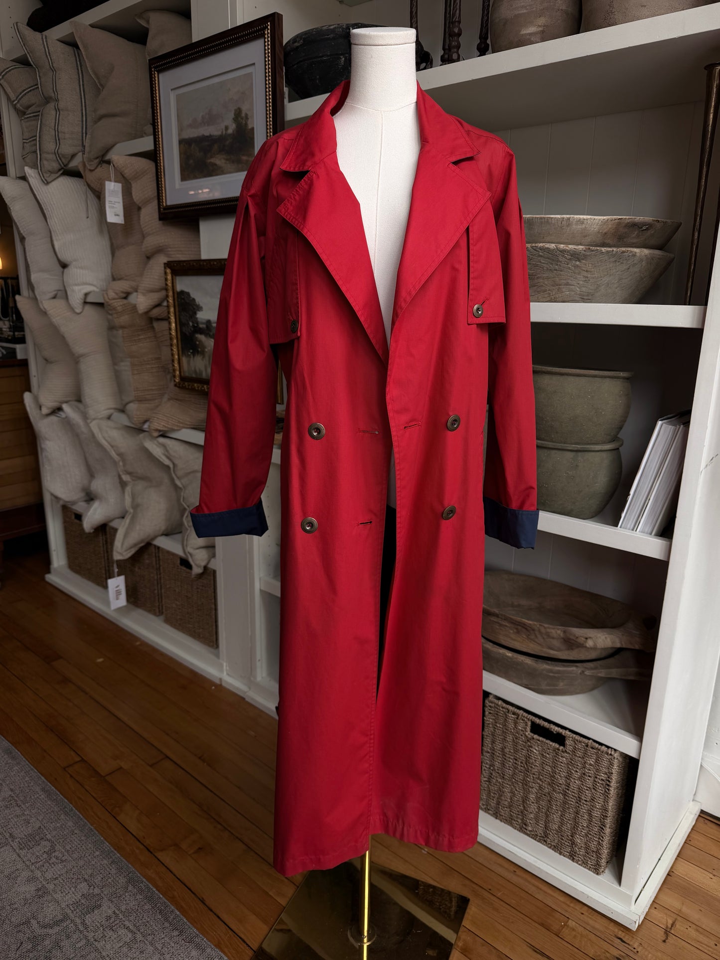 80s Fleet Street red trench with navy details. Made in Korea