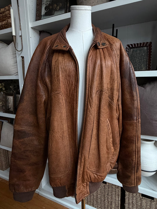 90s Context leather bomber. Fits M-XL