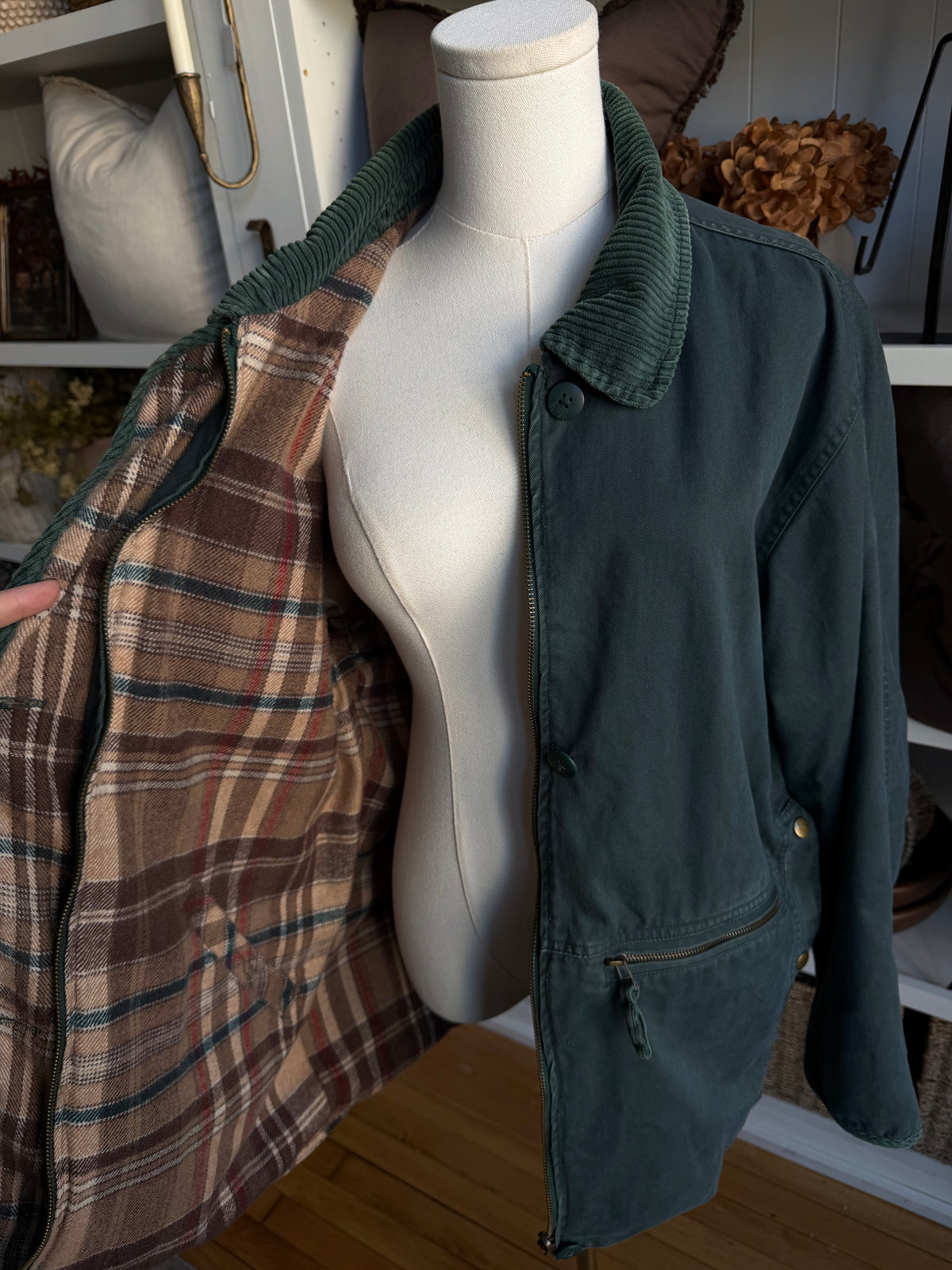 90s Brandon Thomas reversible chore coat. Fits XS-M