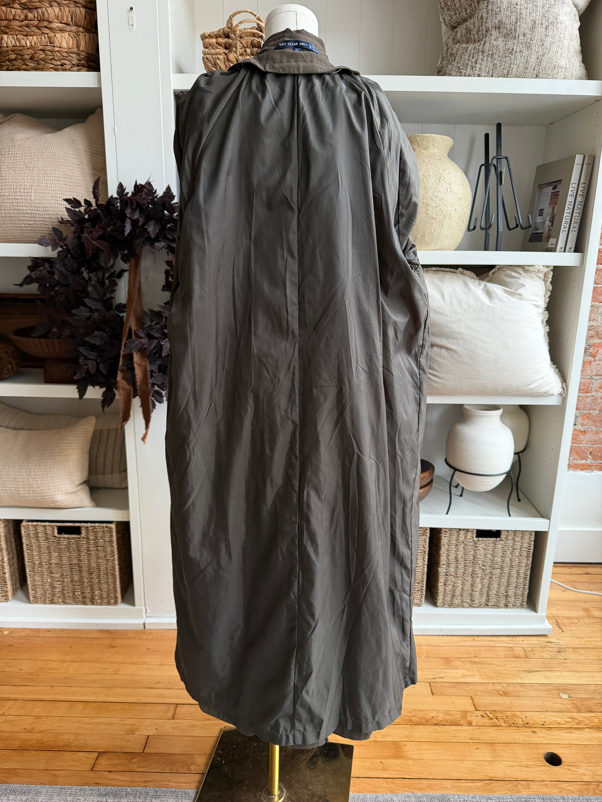 90s Ralph by Ralph Lauren brown trench. Fits M-XL tall