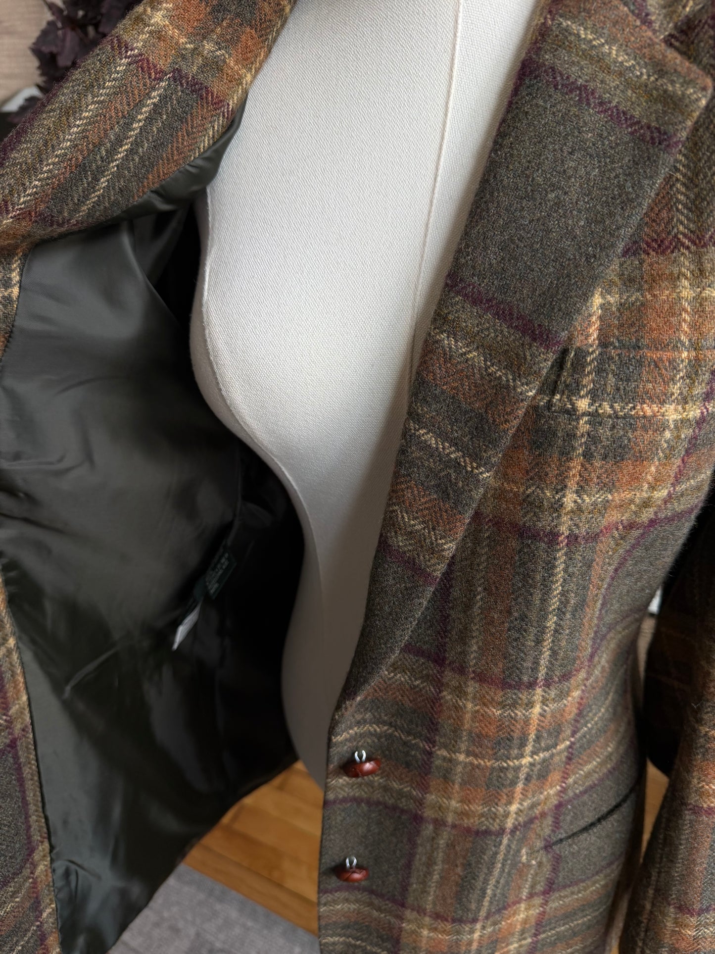 90s Lauren Ralph Lauren wool plaid blazer with suede elbow patches. Fits XXS-S petite