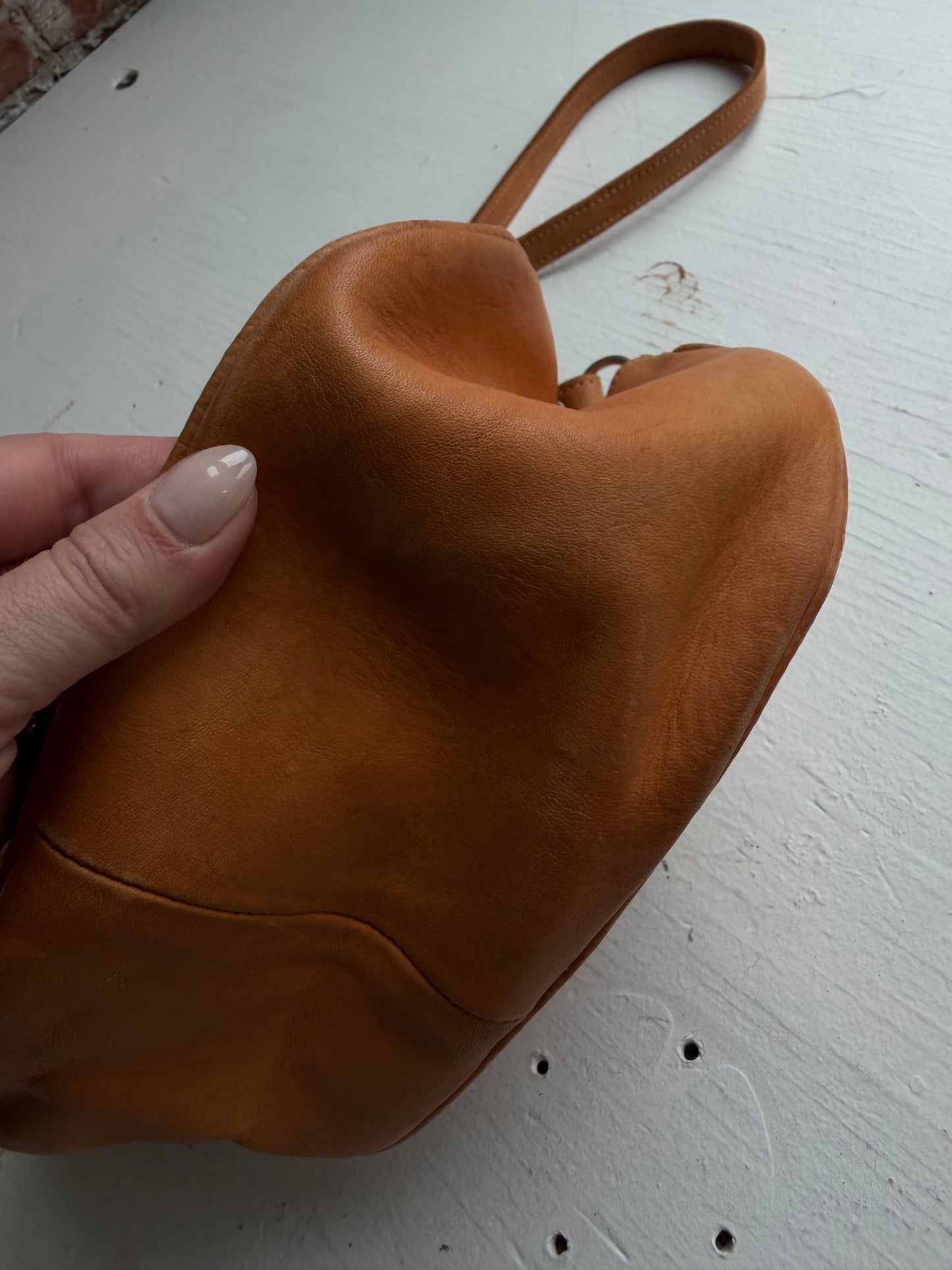 90s Grants Natural tooled leather crossbody bag. Made in Paraguay