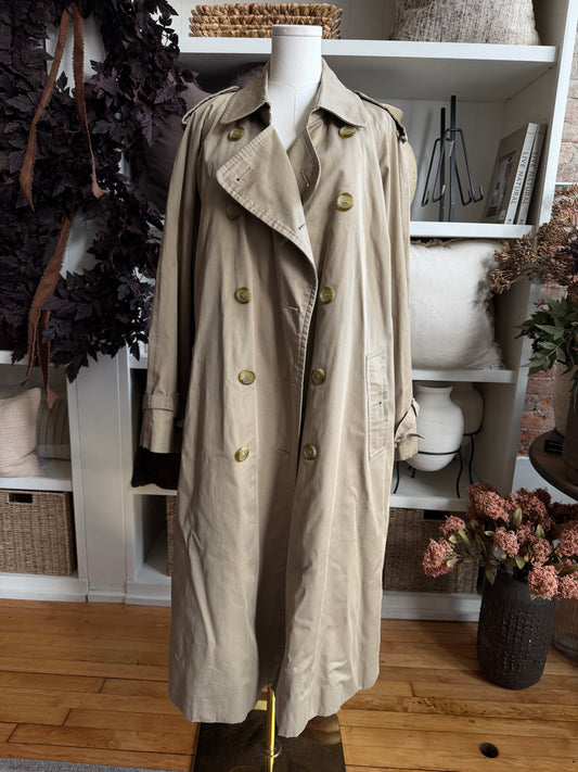 Vintage Burberry khaki trench with zip out wool liner. Fits M-XL