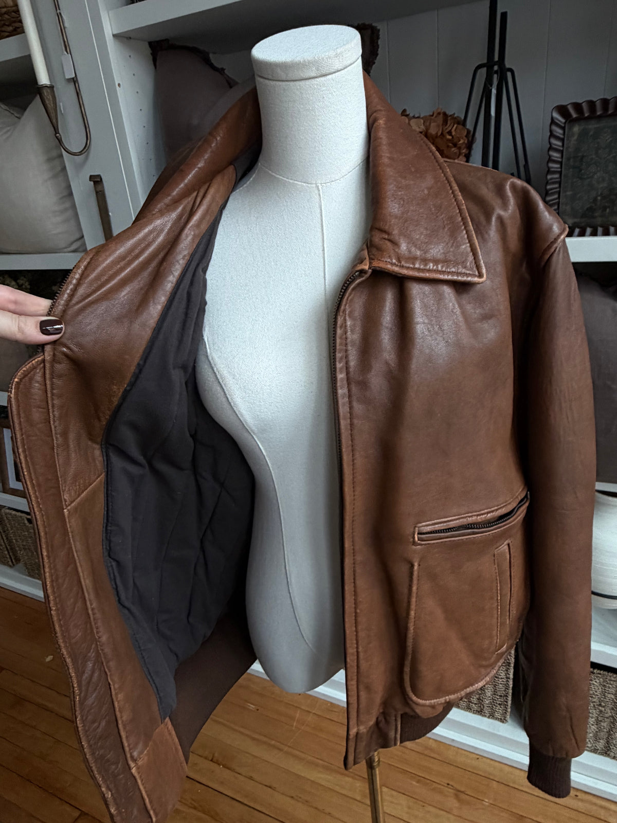 90s Adam Spencer leather bomber. Fits S-L