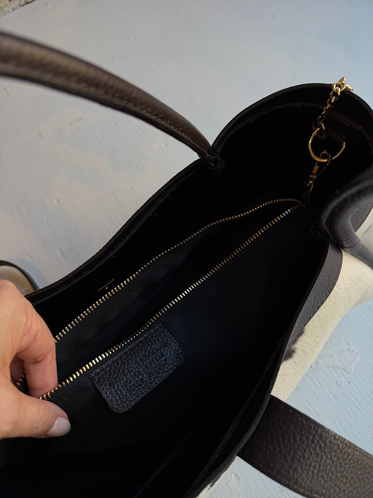 Cowhide leather bag sourced in Florence. Brand new never used