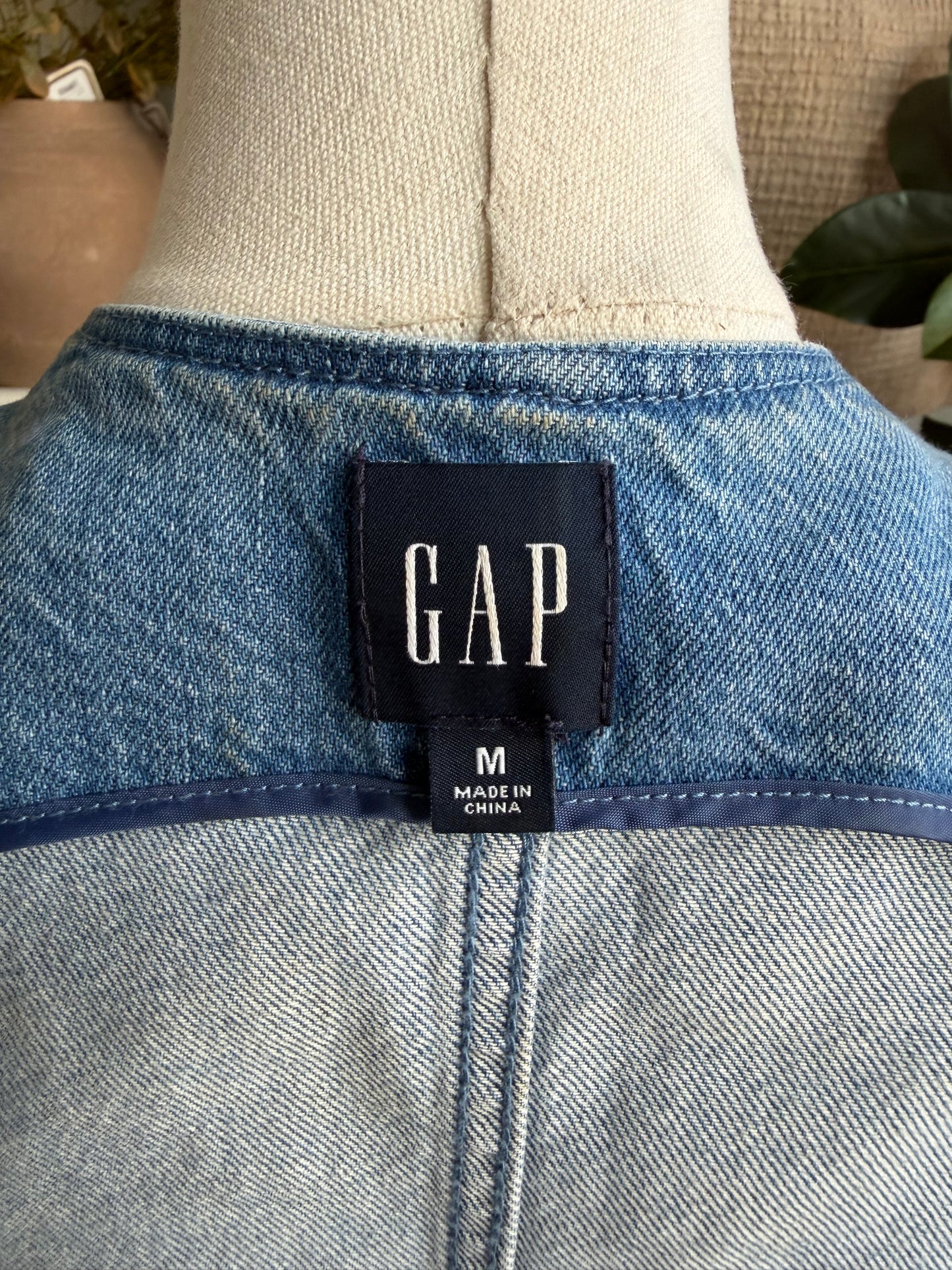 Game denim vest. Size Medium