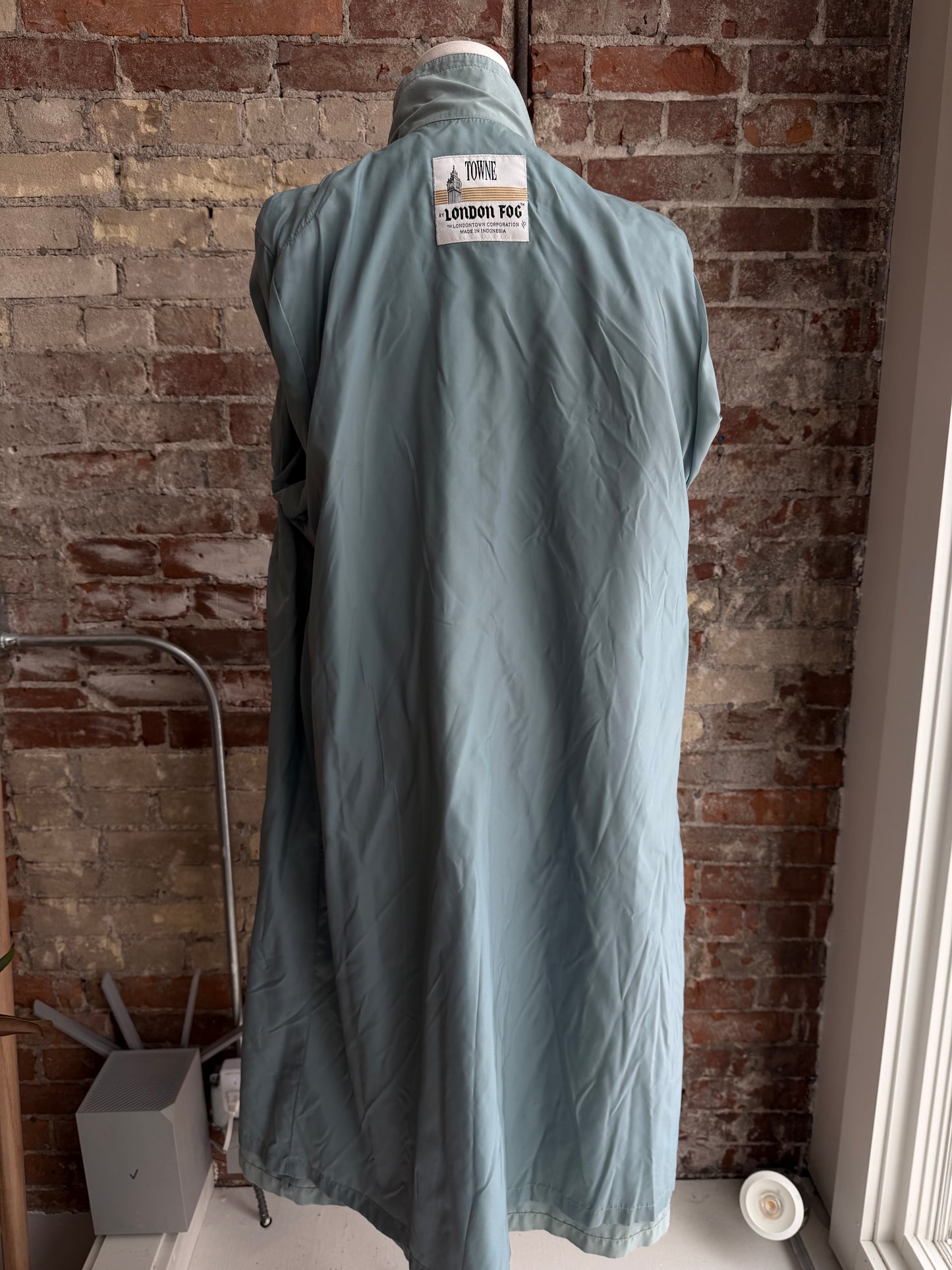80s/90s London Fog blue/green light weight trench