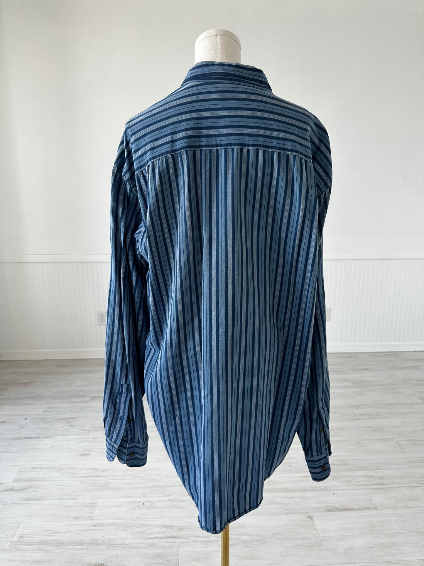 90s Dockers blue striped button down