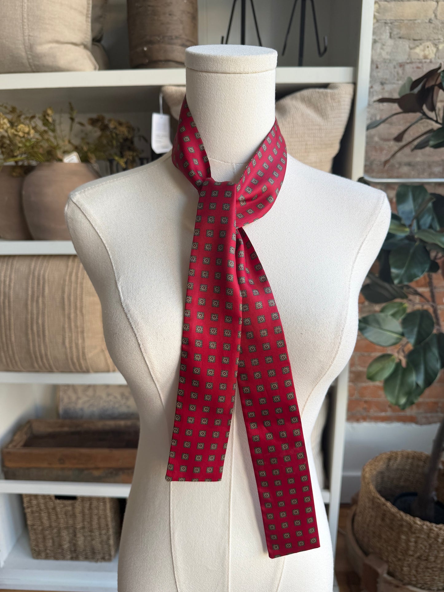 Vintage silk tie