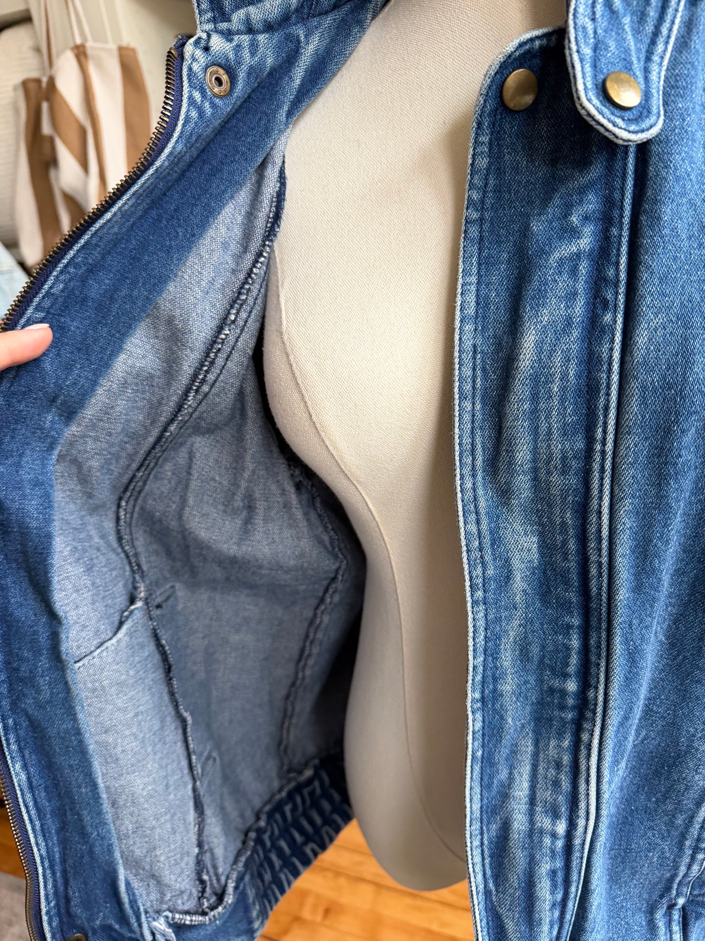 90s Trader’s Bay denim bomber jacket