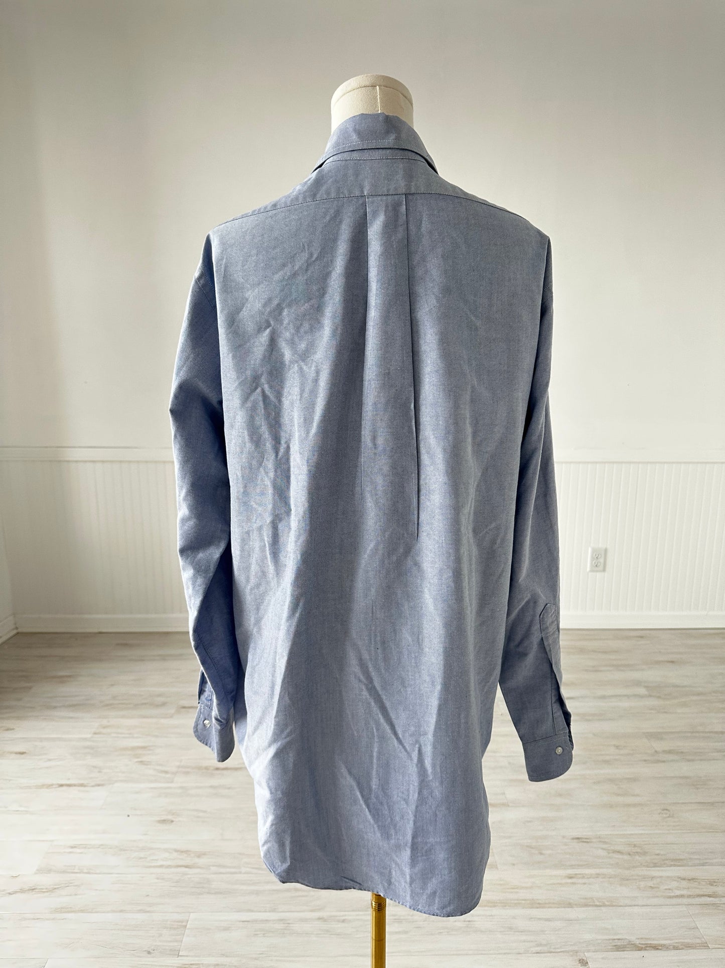 90s Brooks Brothers blue oxford. Made in the USA