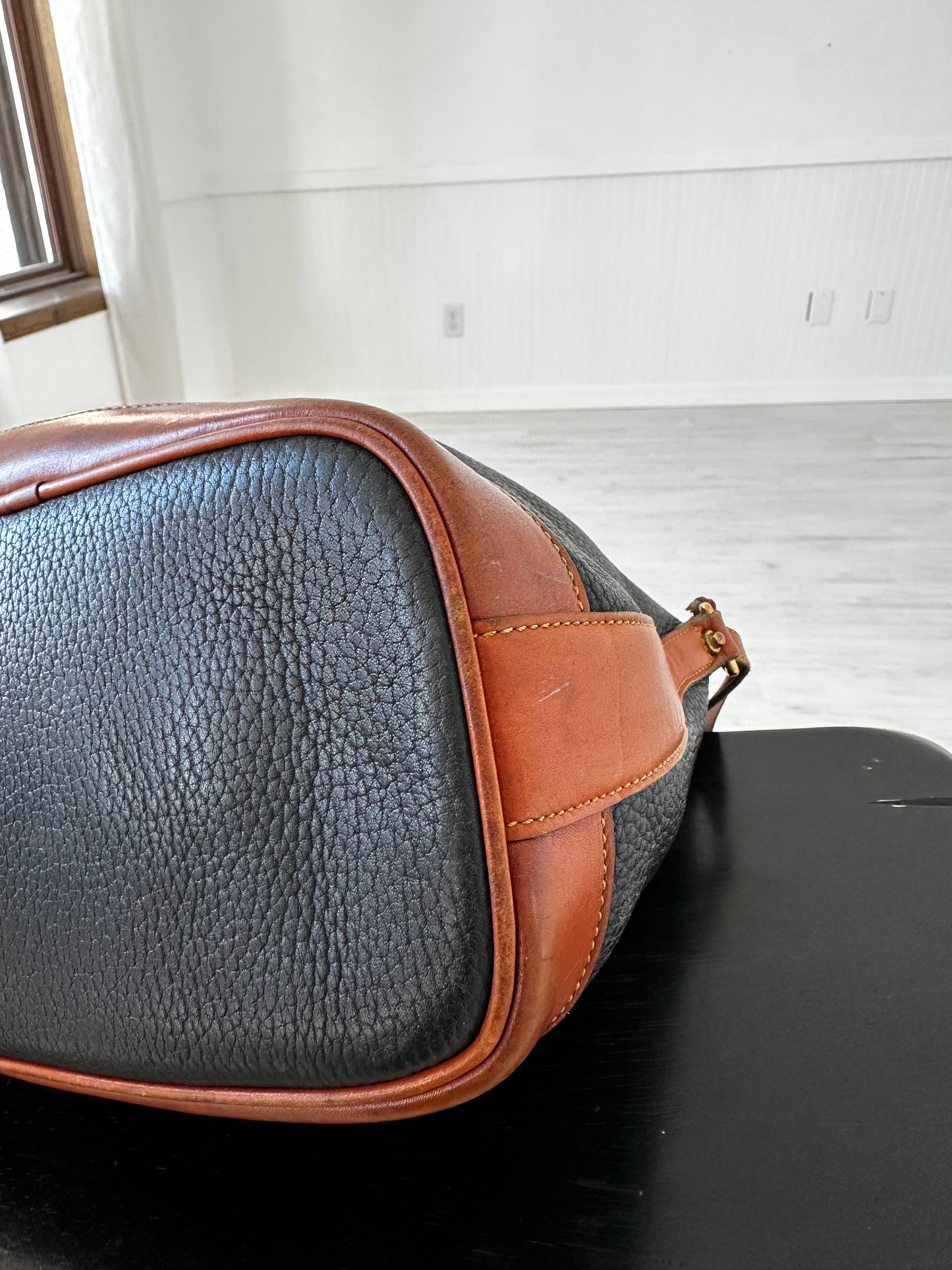 90s Dooney and Bourke black bucket bag