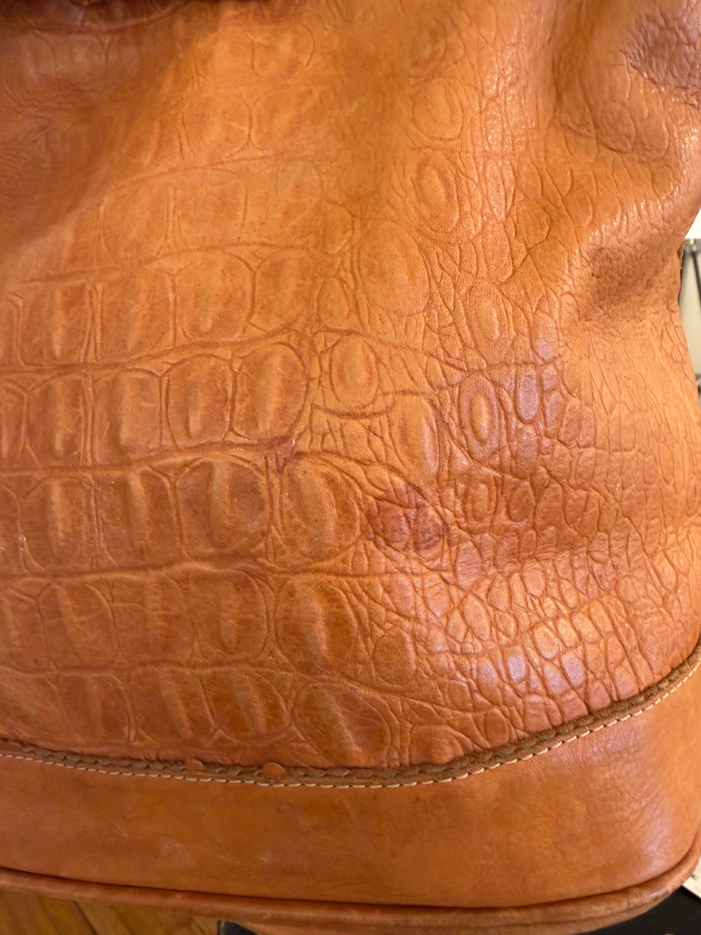 90s Unisa crocodile bucket bag. Made in Brazil