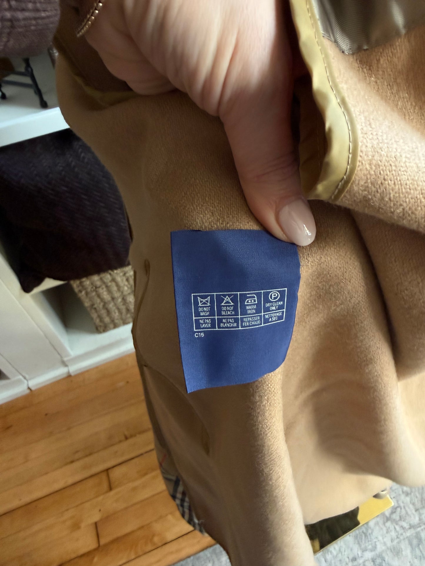 Vintage Burberry khaki trench with zip out wool liner. Fits M-XL