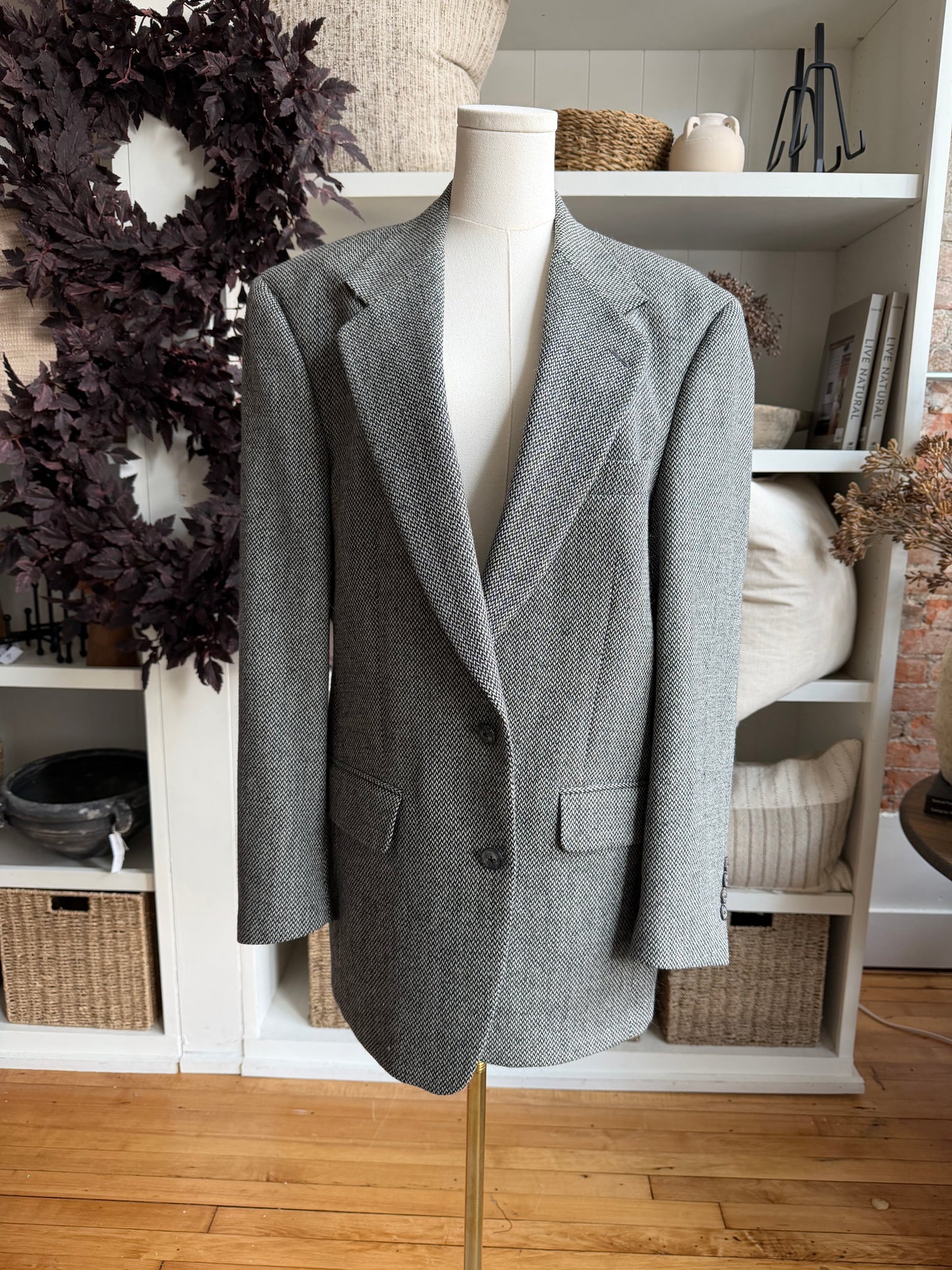 90s Burberrys wool tweed blazer. Made in the USA. Fits S-L