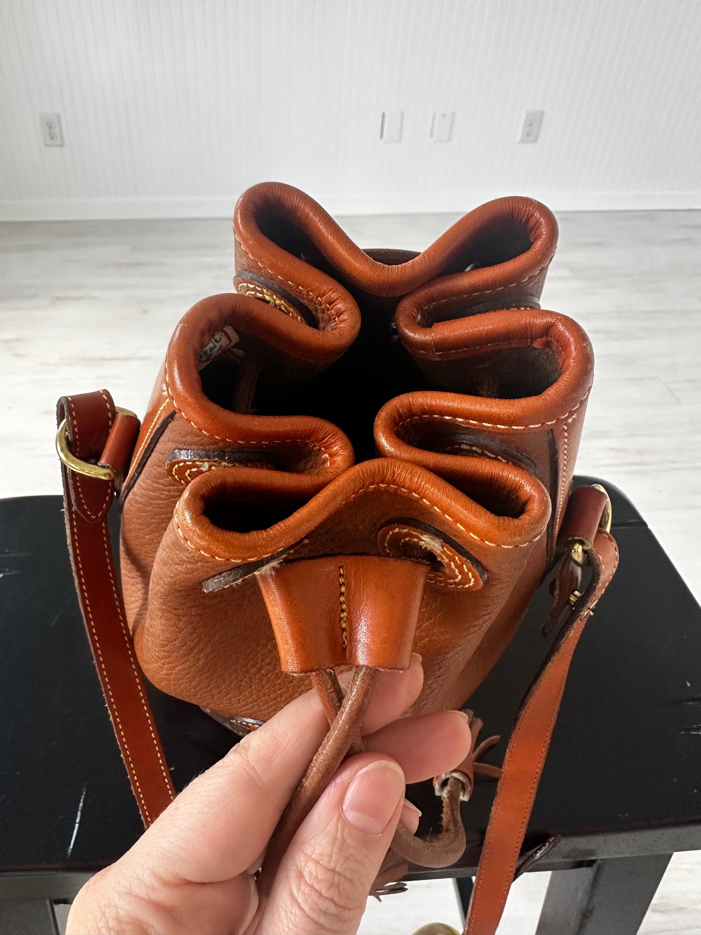 80s/90s Dooney and Bourke bucket bag