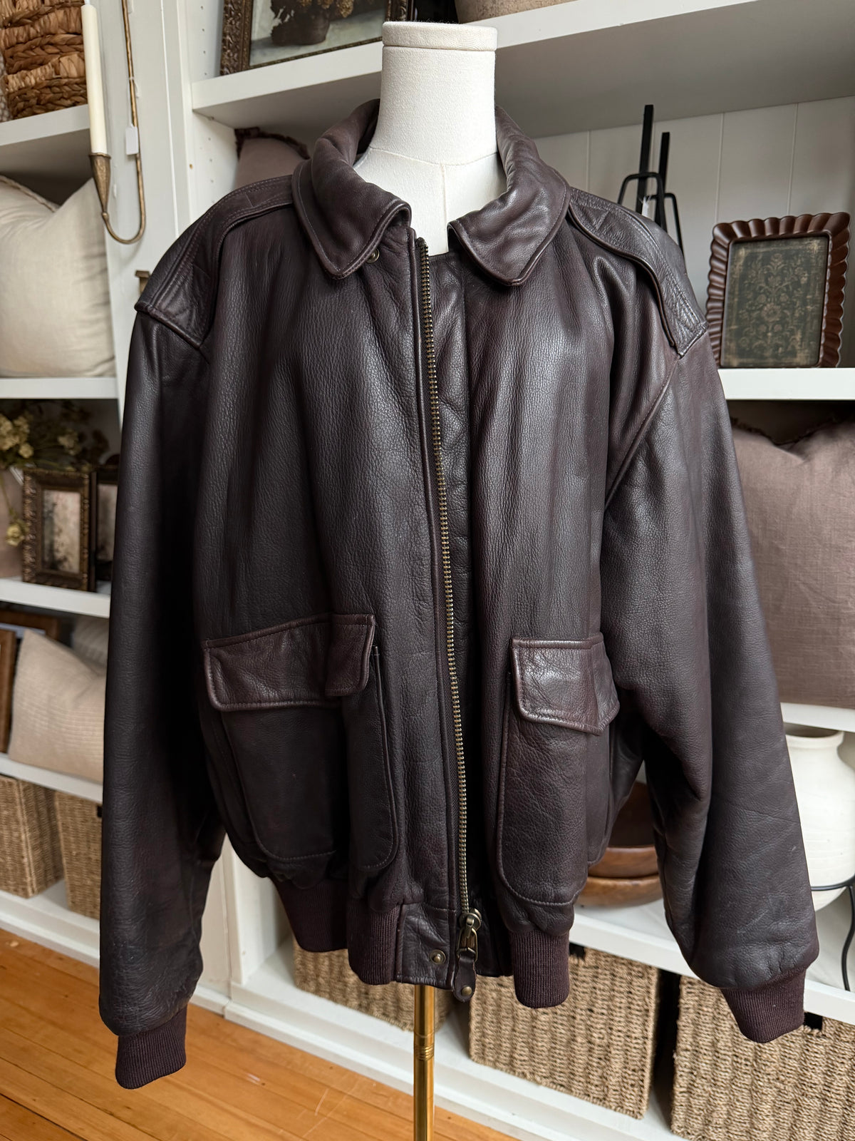 80s Lands End leather bomber. Made in the USA. Fits M-XL