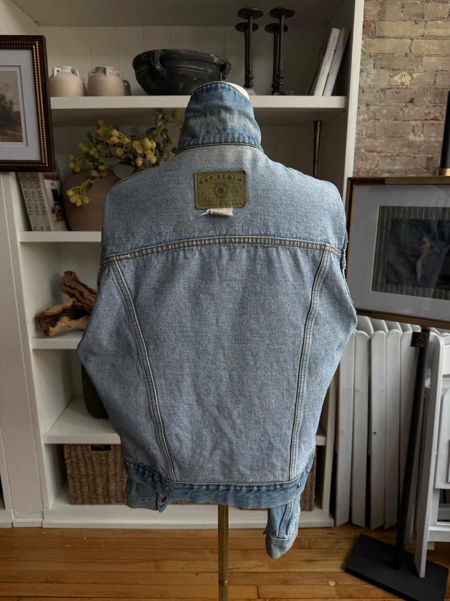 90s Gap classic denim jacket