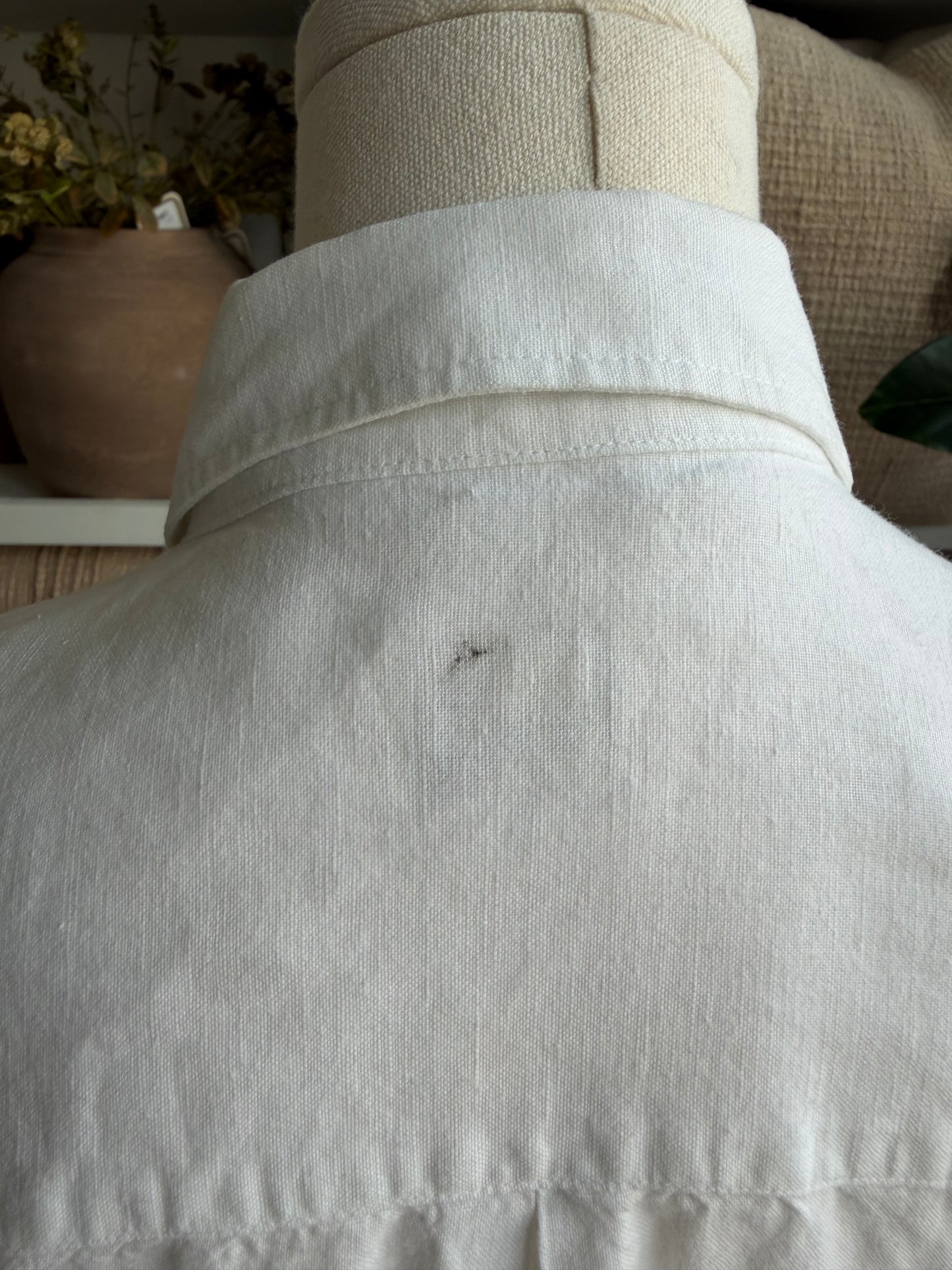 Vintage Cotton/Linen blend button down with silver buttons. Sourced in Paris