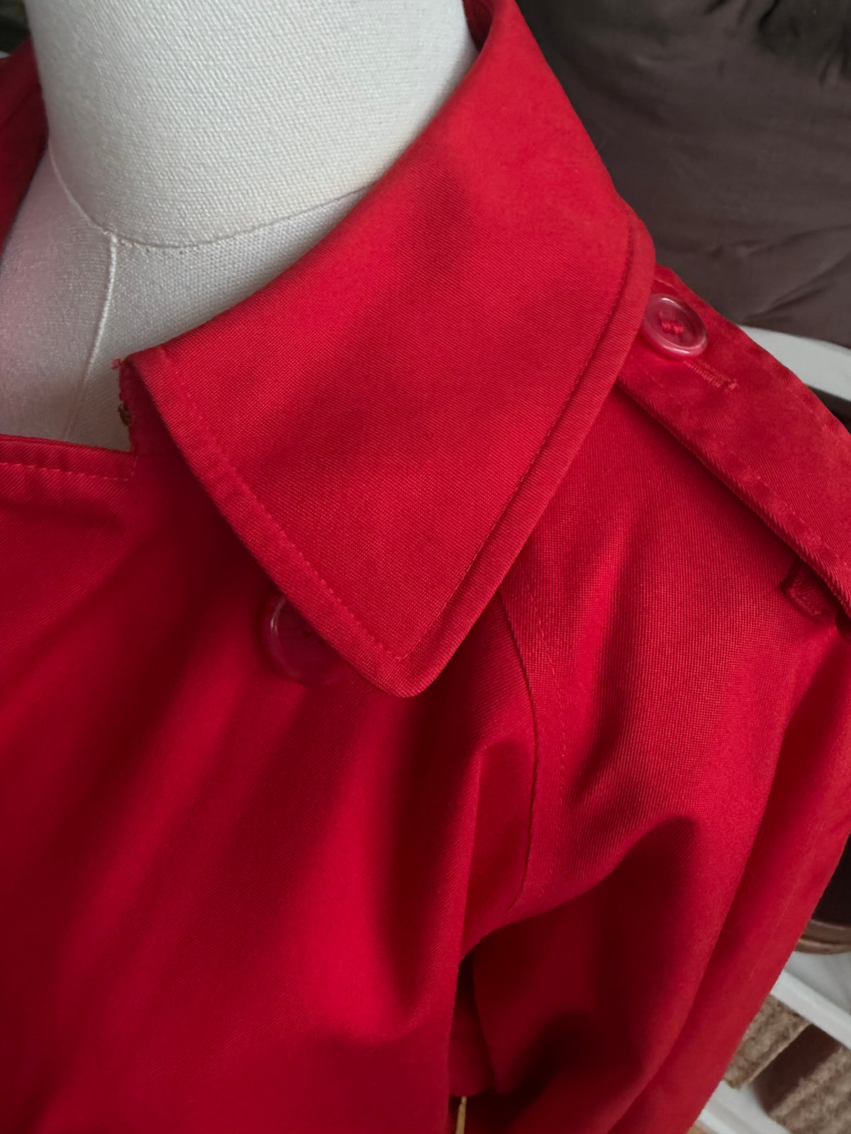 Vintage Red Burberry trench. Fits S-L