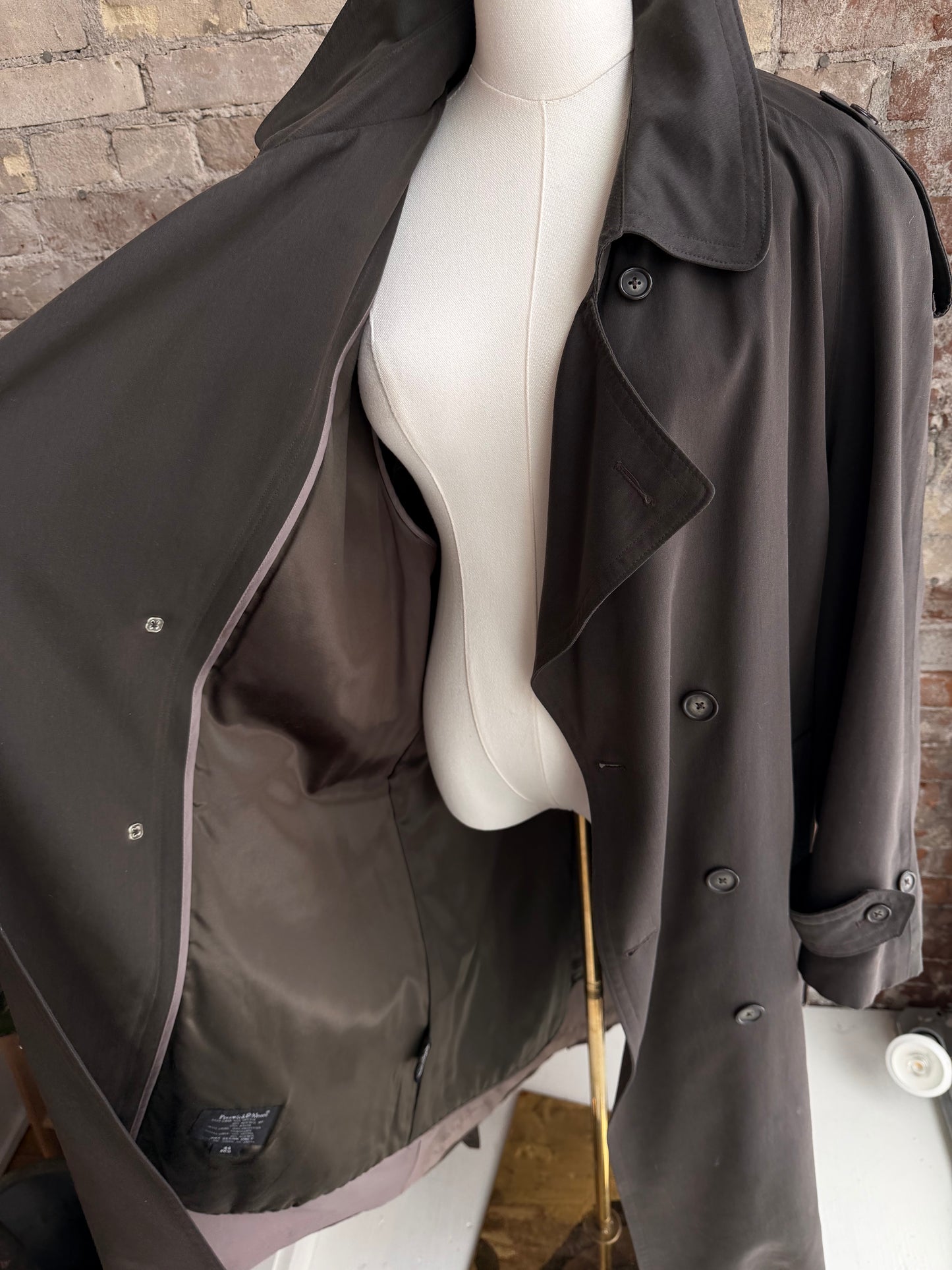 90s Preswick & Moore drapey trench with zip out lining