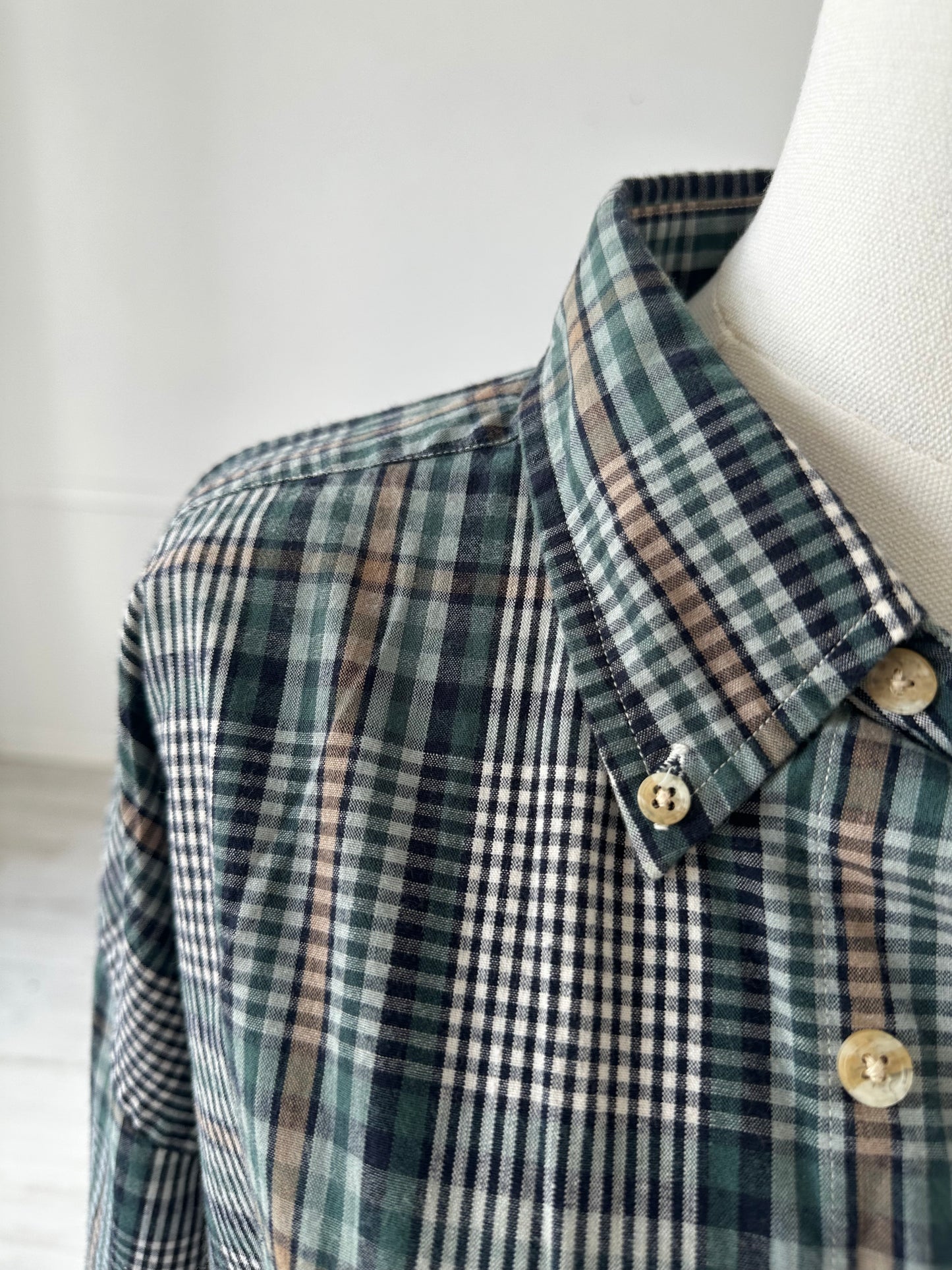 90s Dockers green plaid button down