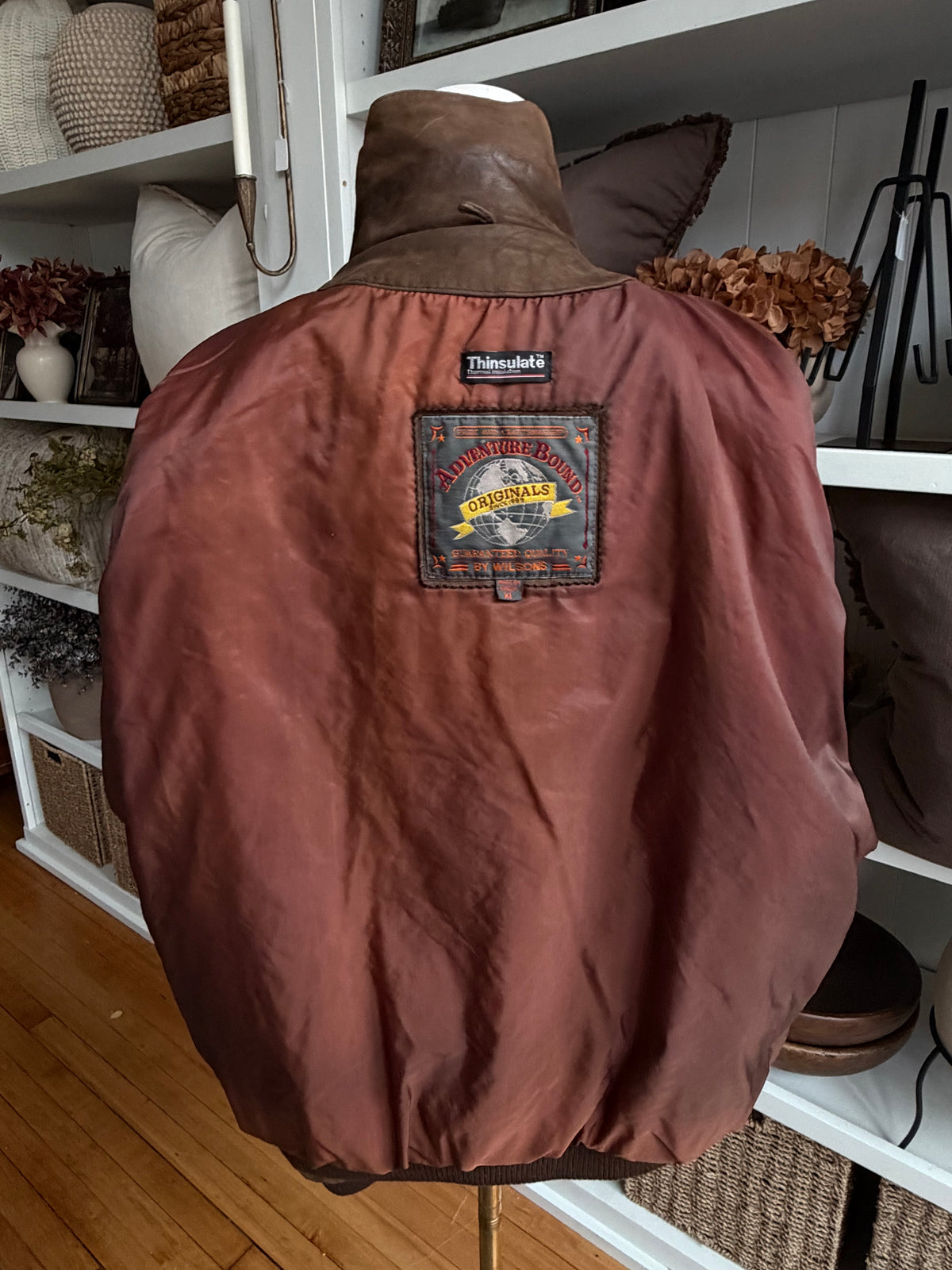 90s Wilson’s Adventure Bound leather bomber. Fits S-L