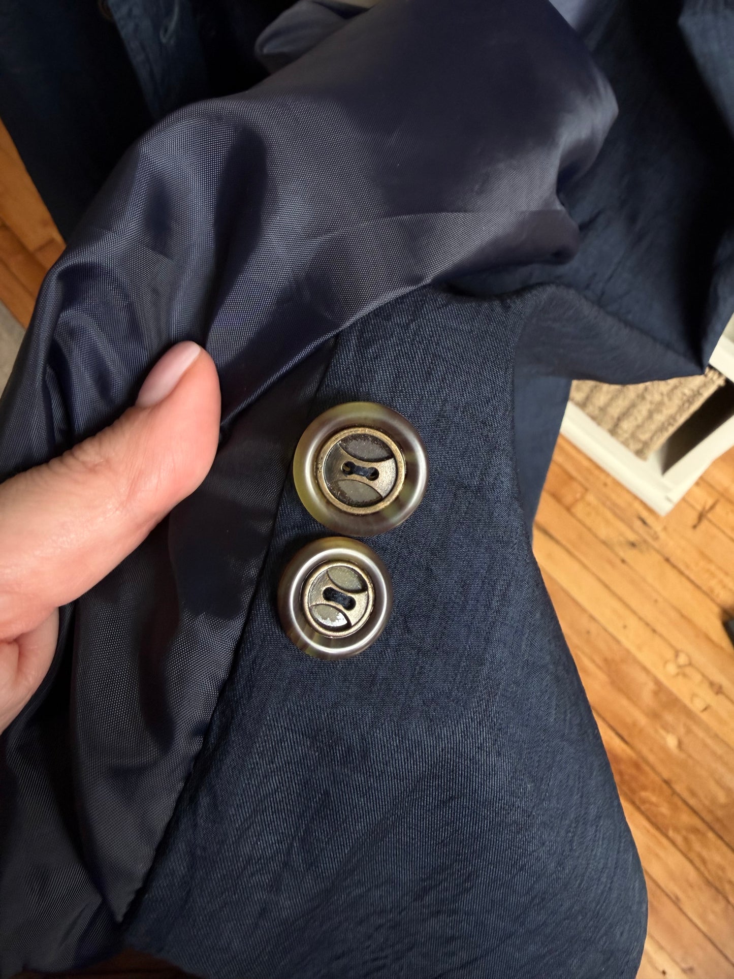 90s Club 5’4’ Petite navy light weight trench.