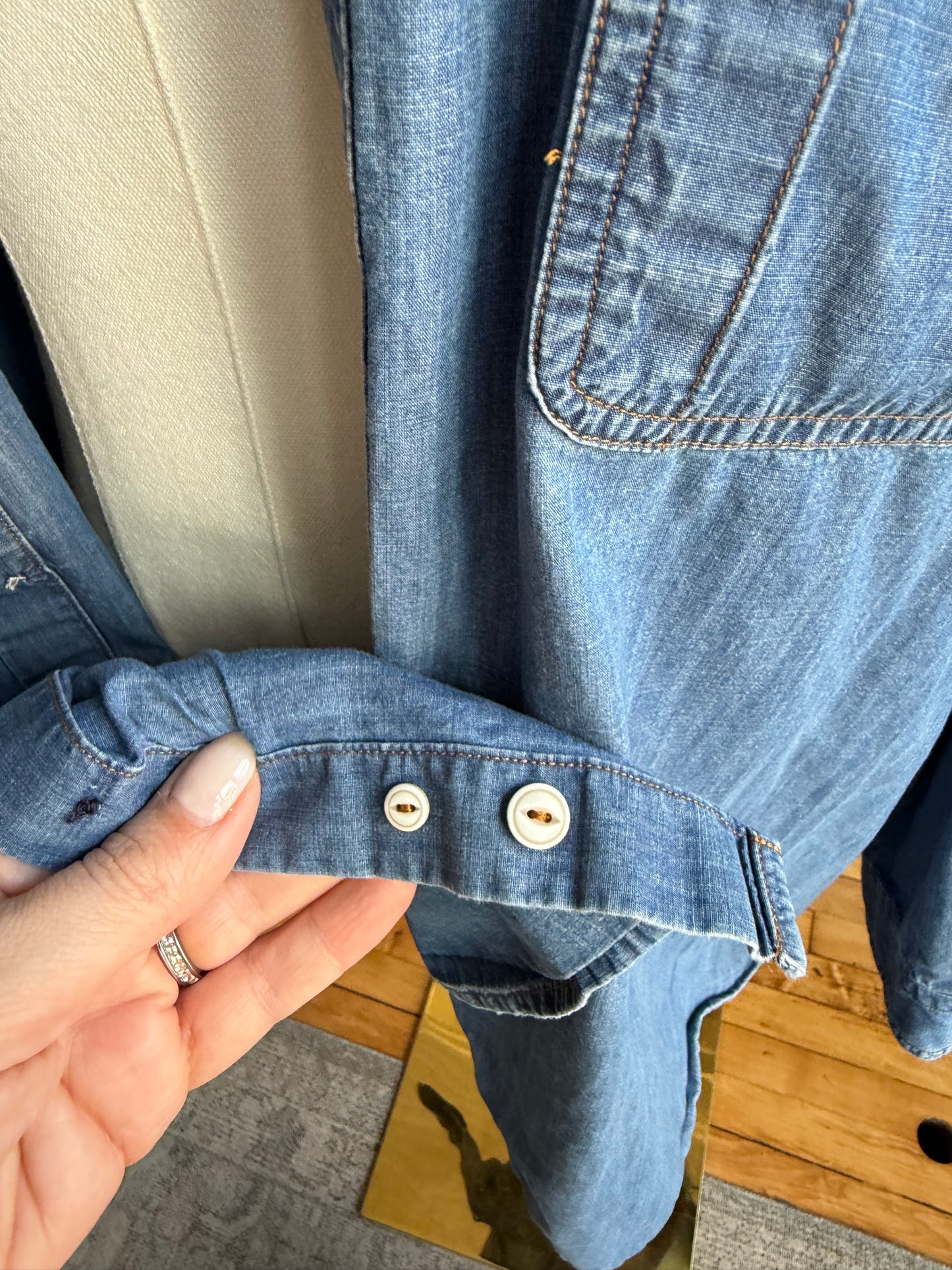 00s Nautica light weight denim button down
