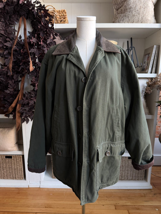 90s Ivy Crew insulated green barn coat with leather collar. Made in Hong Kong. Fits S-L