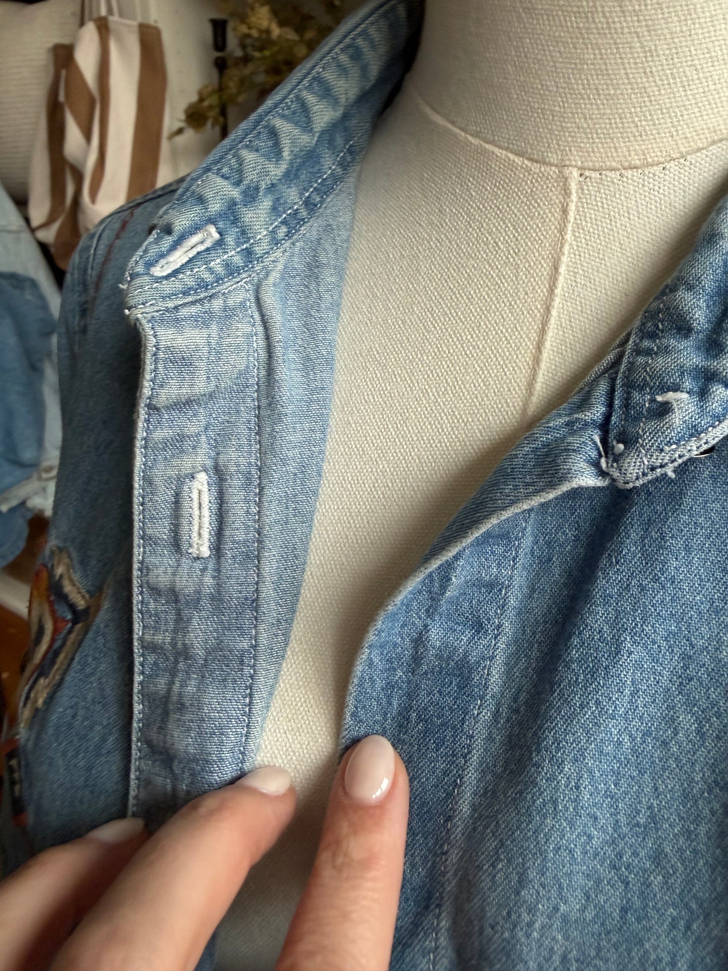 90s Vanderbilt denim shirt with silver buttons and embroidery. Made in Hong Kong