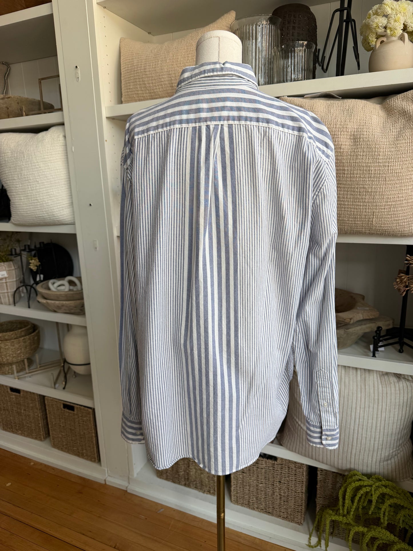 JCrew Broken in Oxford. Size XL. Never worn