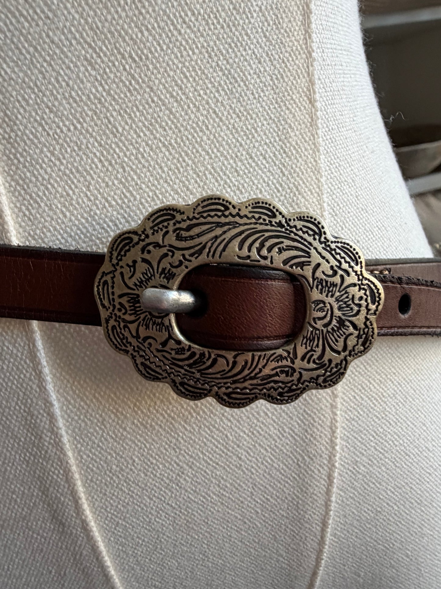 90s Lauren by Ralph Lauren leather concho belt