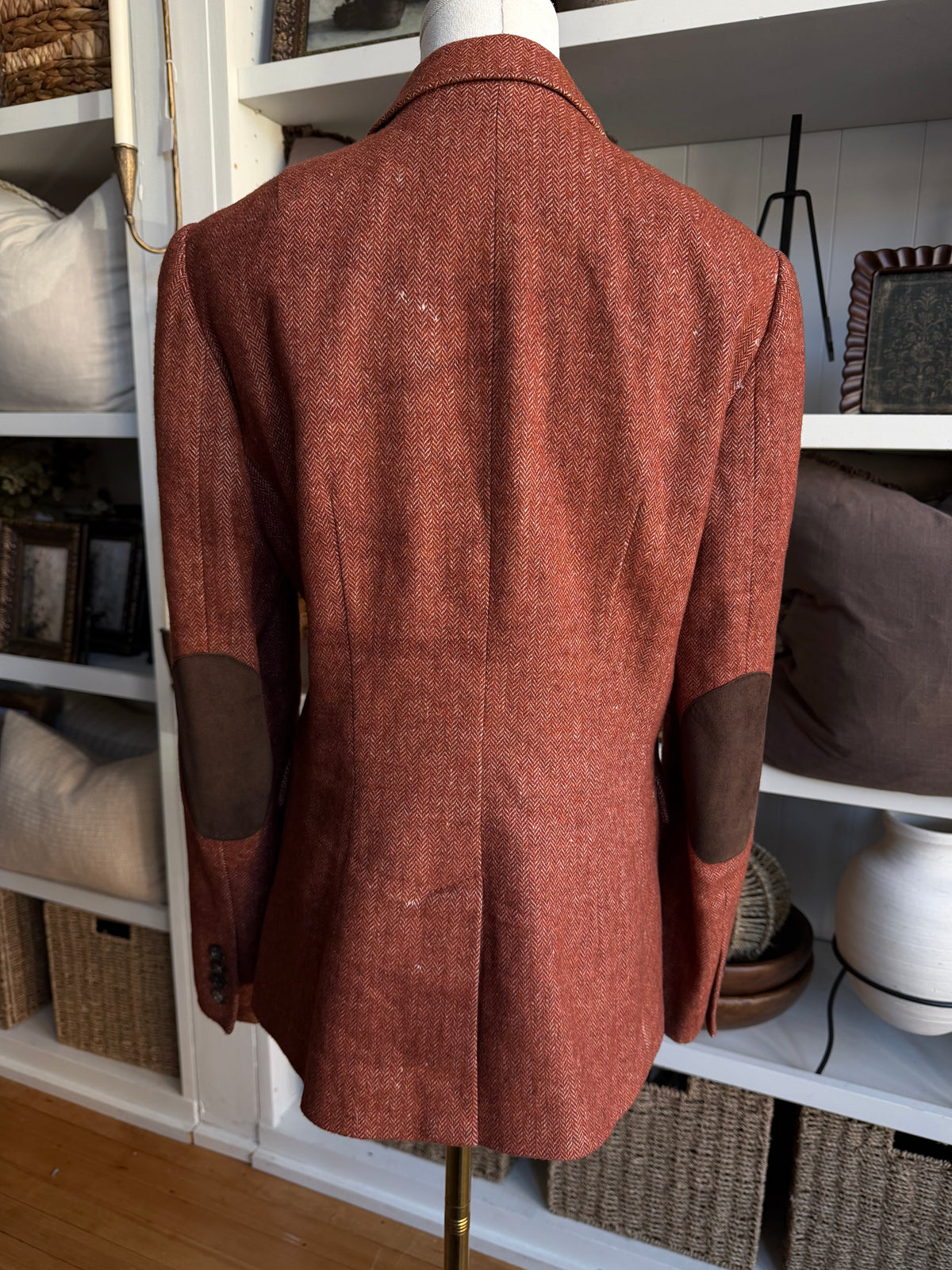 00s Banana Republic tweed blazer with suede elbow patches. Fits XXS-S
