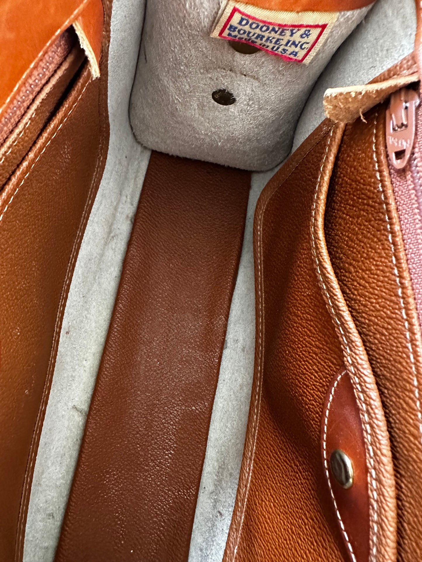 90s Dooney and Bourke zip top crossbody in cream