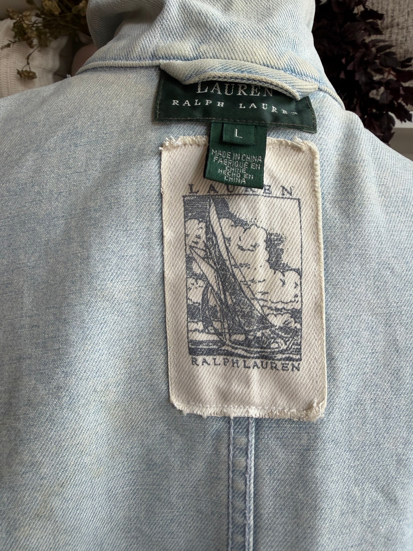90s Lauren by Ralph Lauren denim chore coat. Fits M-XL