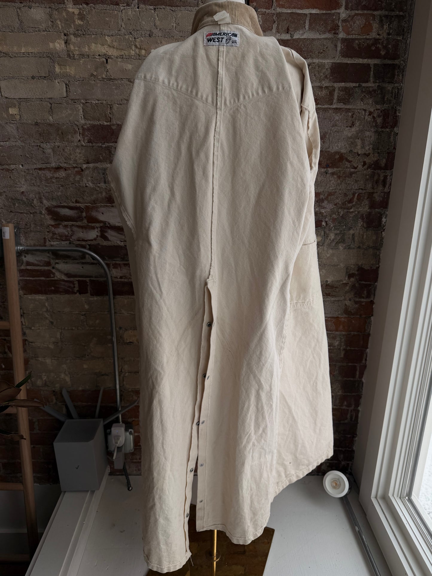 80s American West cream duster with corduroy collar. Made in USA