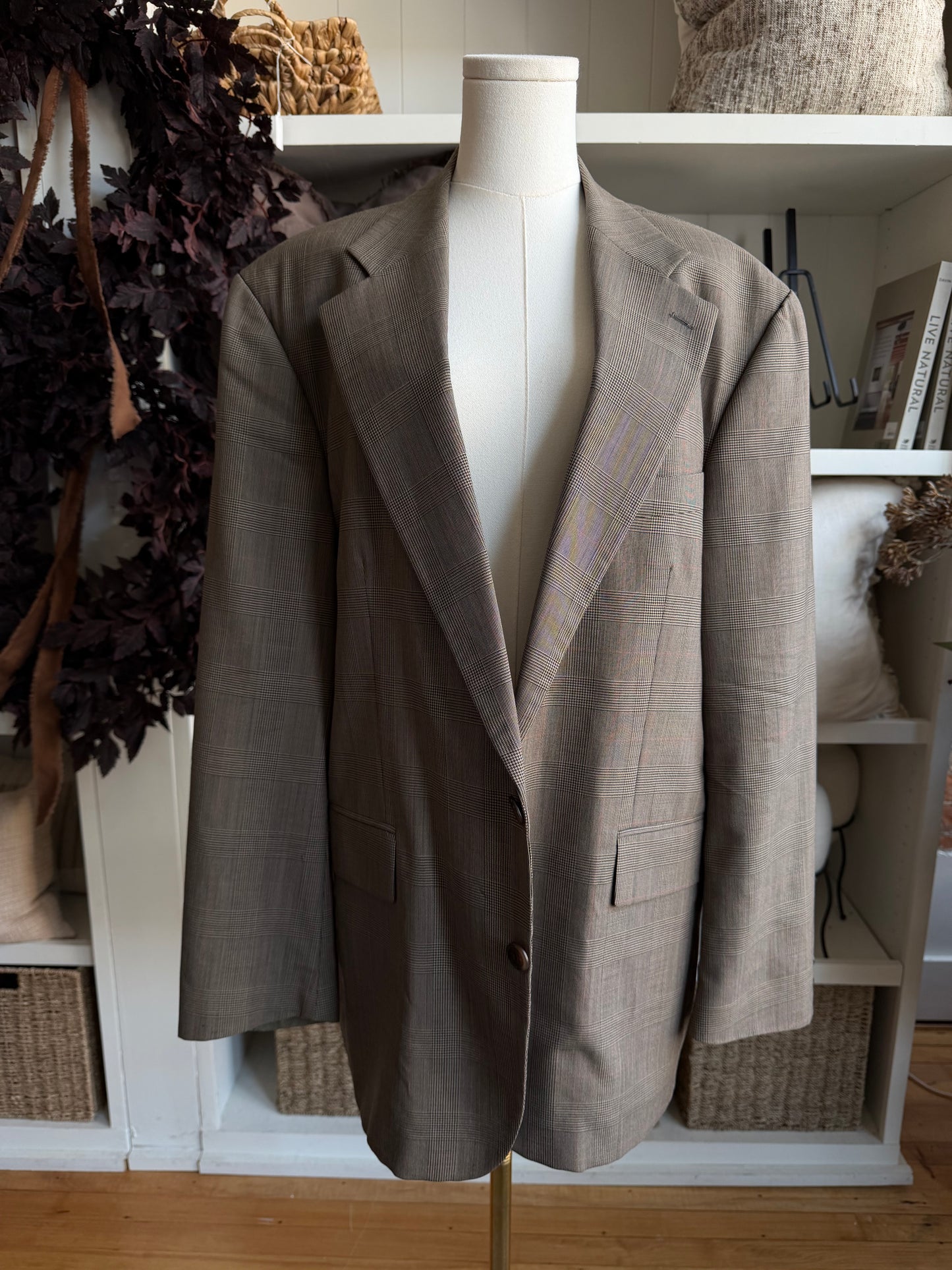 80s Chaps Ralph Lauren light weight wool blazer. Made in Canada. Fits M-XL