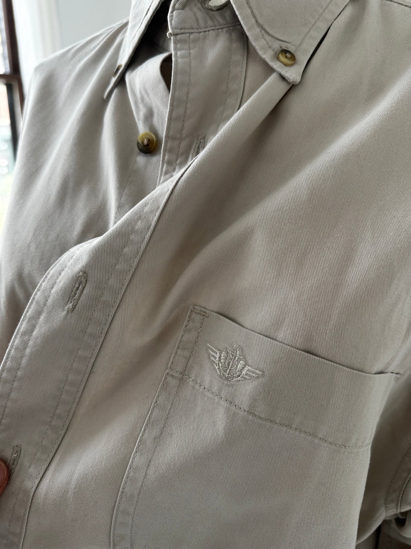 90s Dockers light tan button down