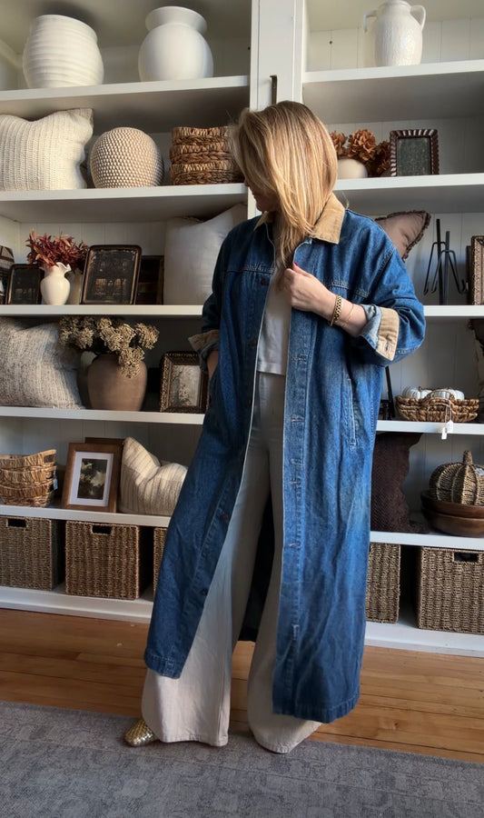 80s Levi’s denim duster with corduroy collar. Made in the USA