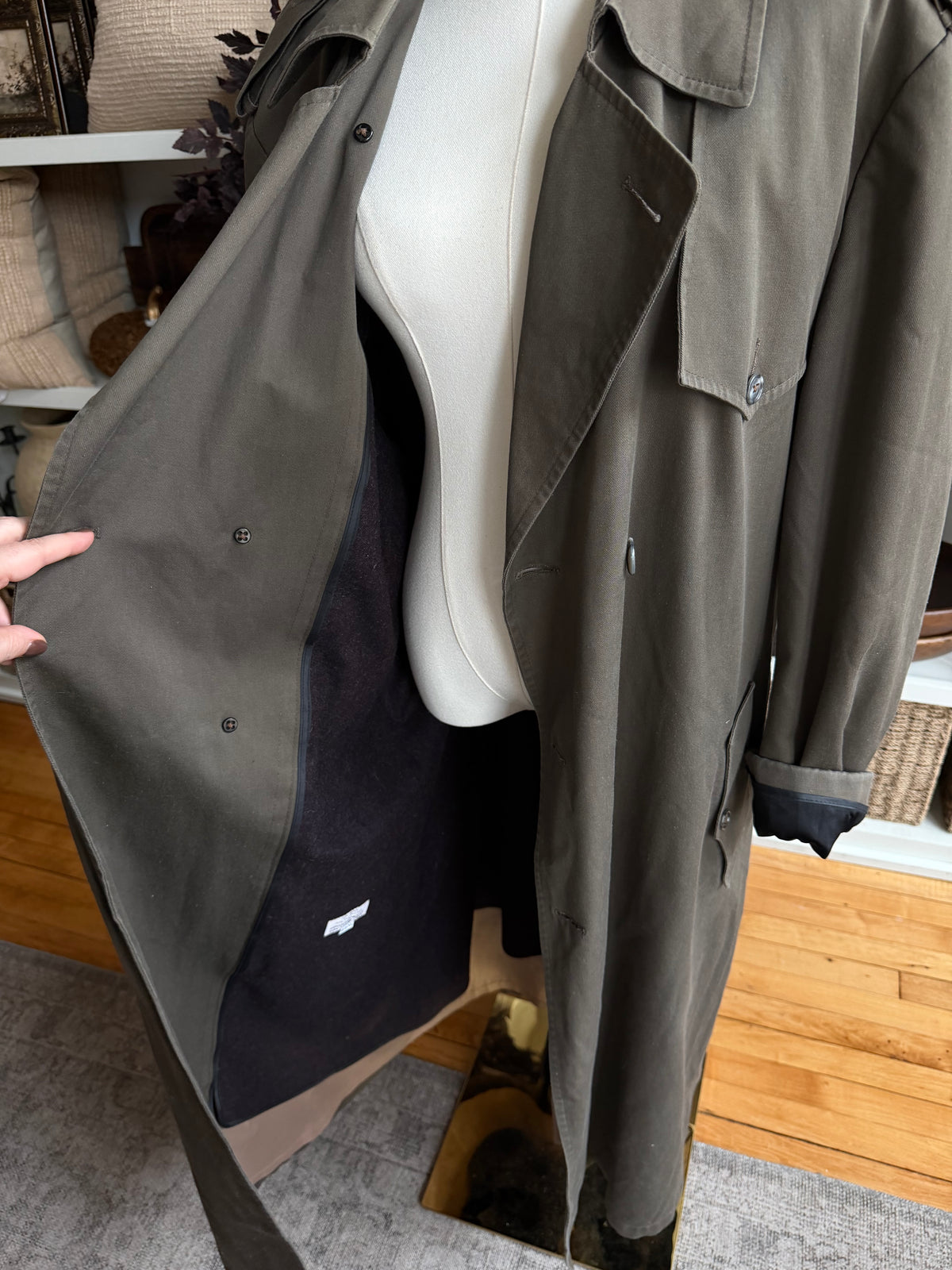 Vintage Christian Dior green trench. Fits M-XL tall