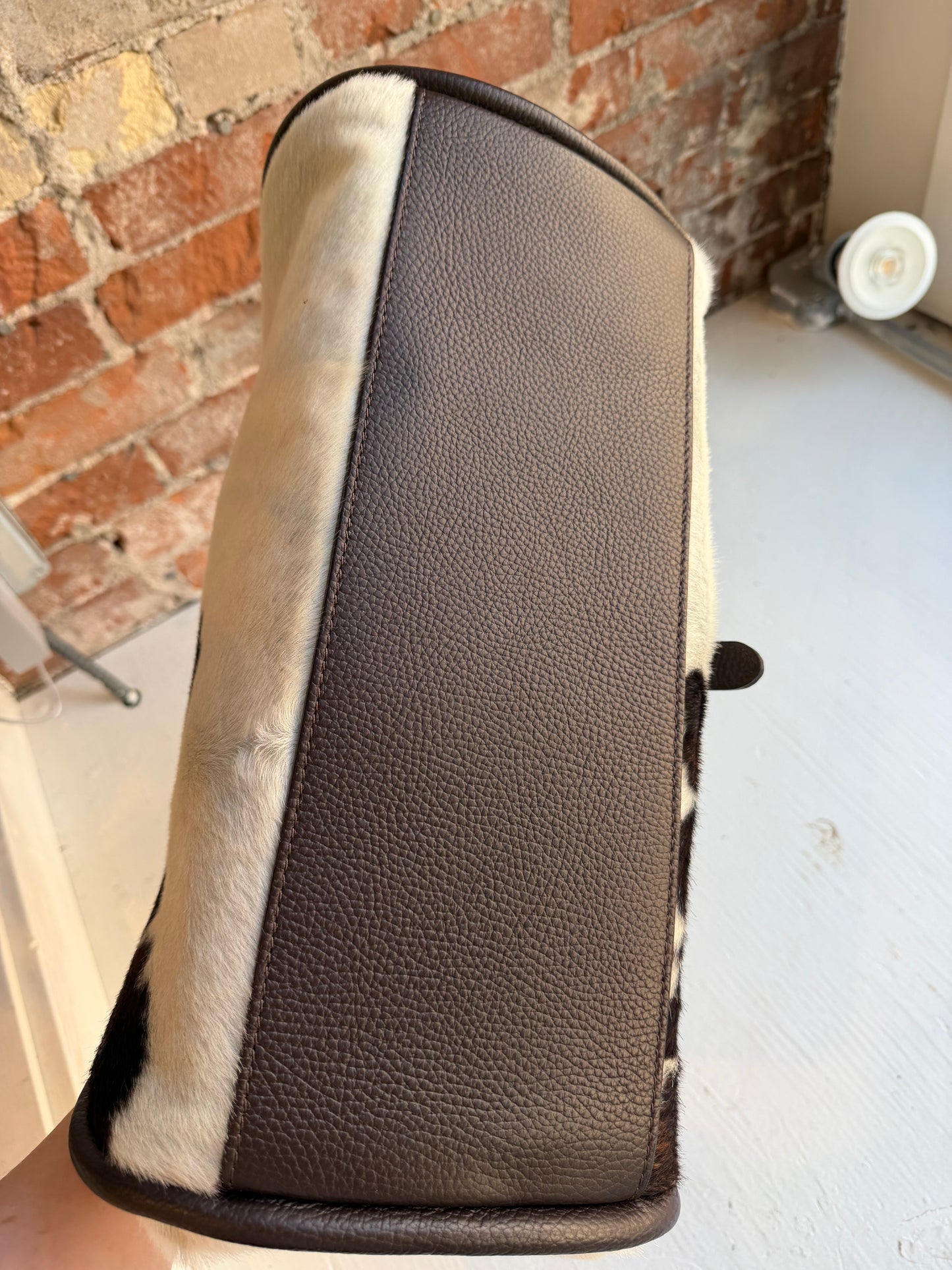 Cowhide leather bag sourced in Florence. Brand new never used