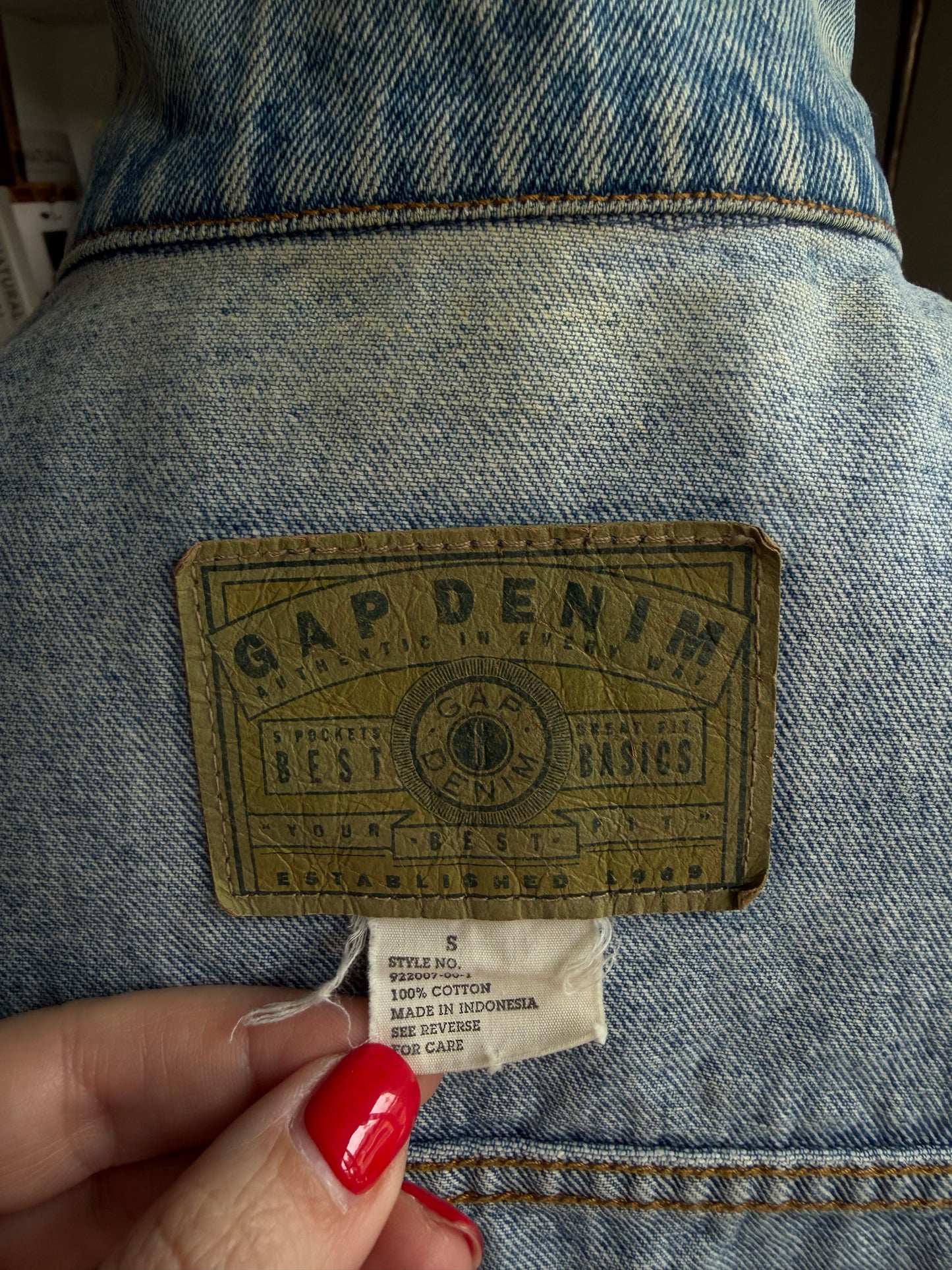 90s Gap classic denim jacket