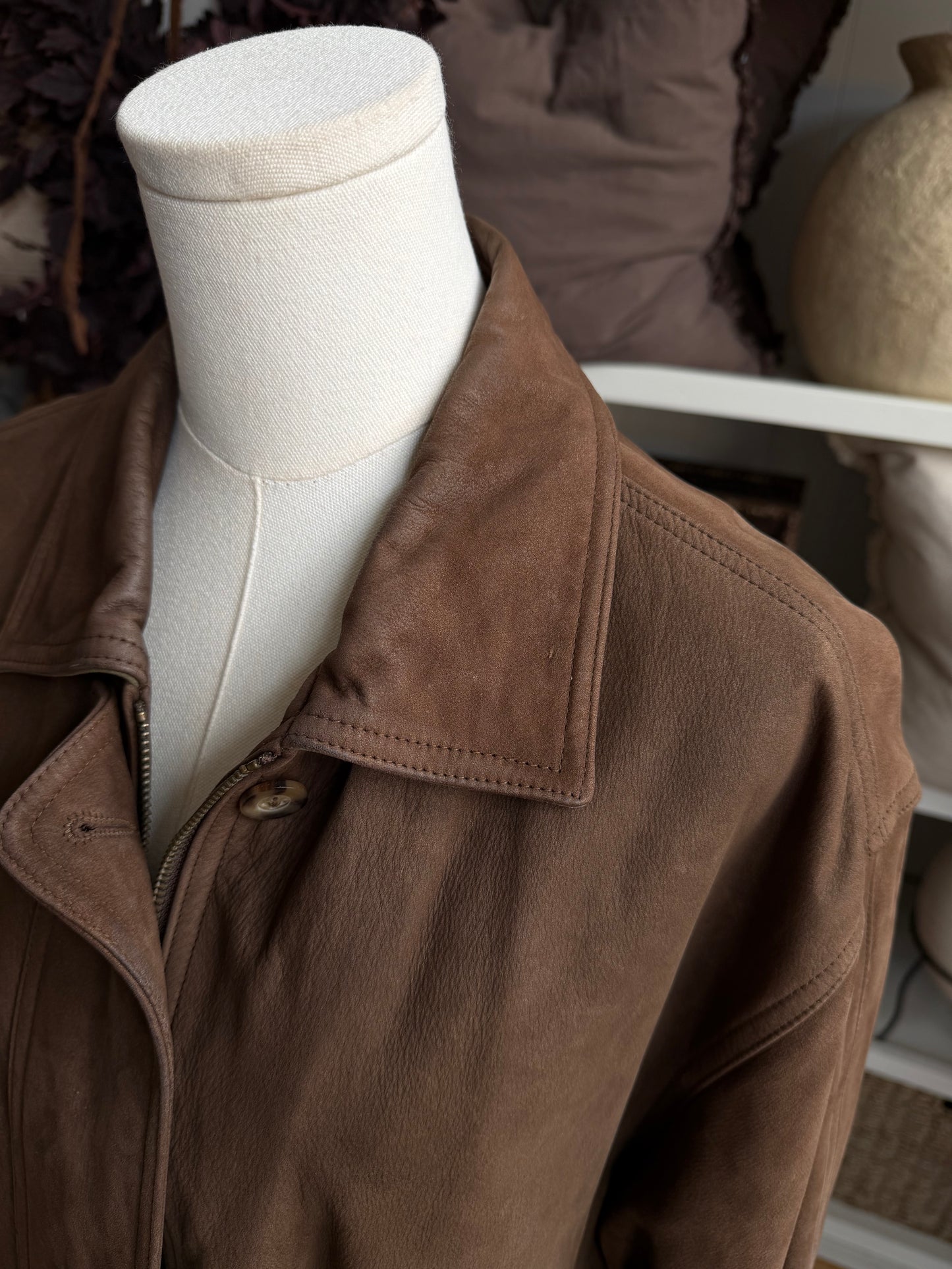 90s Land’s End leather barn coat. Fits S-L