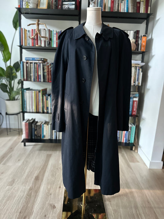 90s Burberry navy trench with zip out wool lining. Missing belt. Size 52 reg